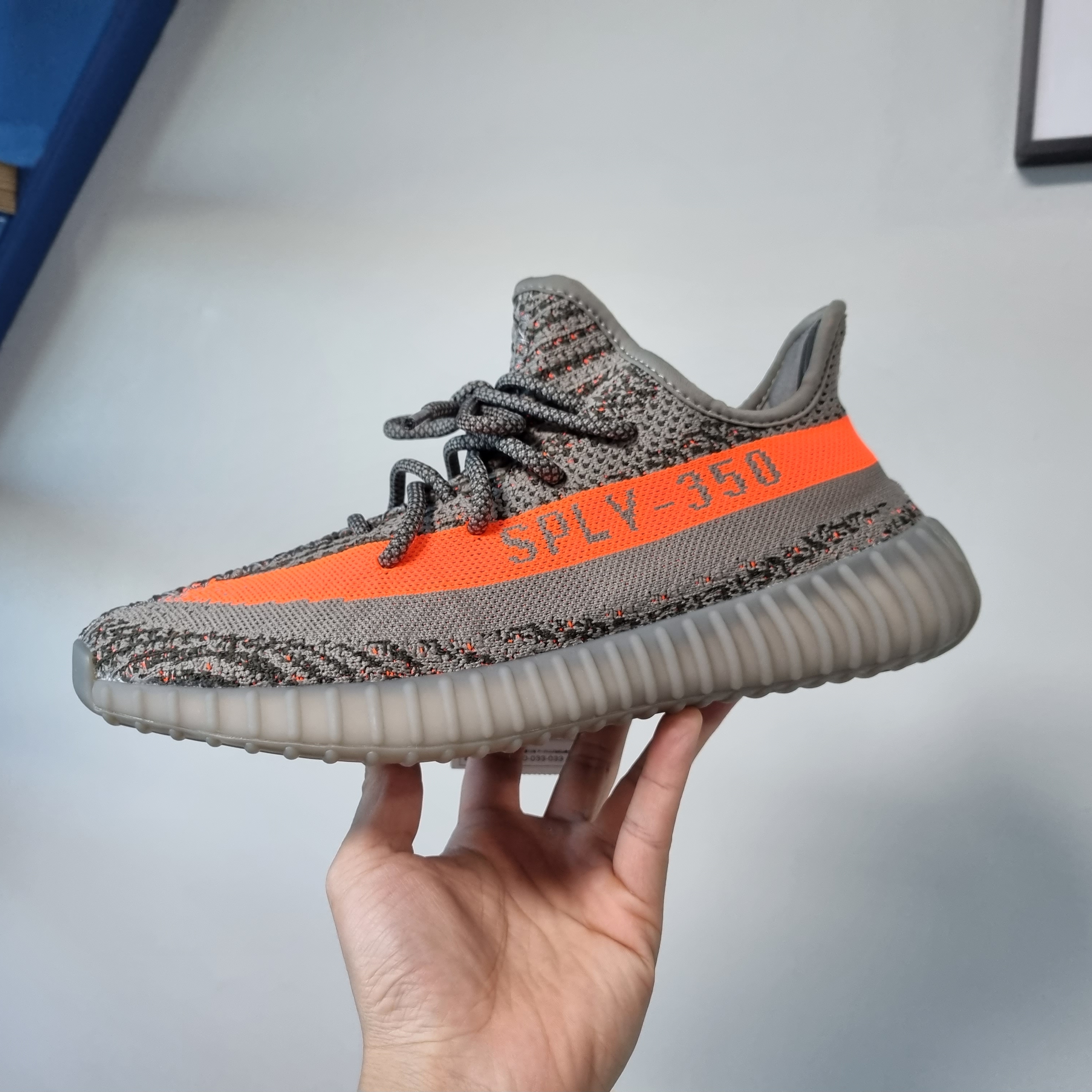 Adidas Yeezy Boost 350 V2 Beluga - Reflective 착용 스타일 - 1