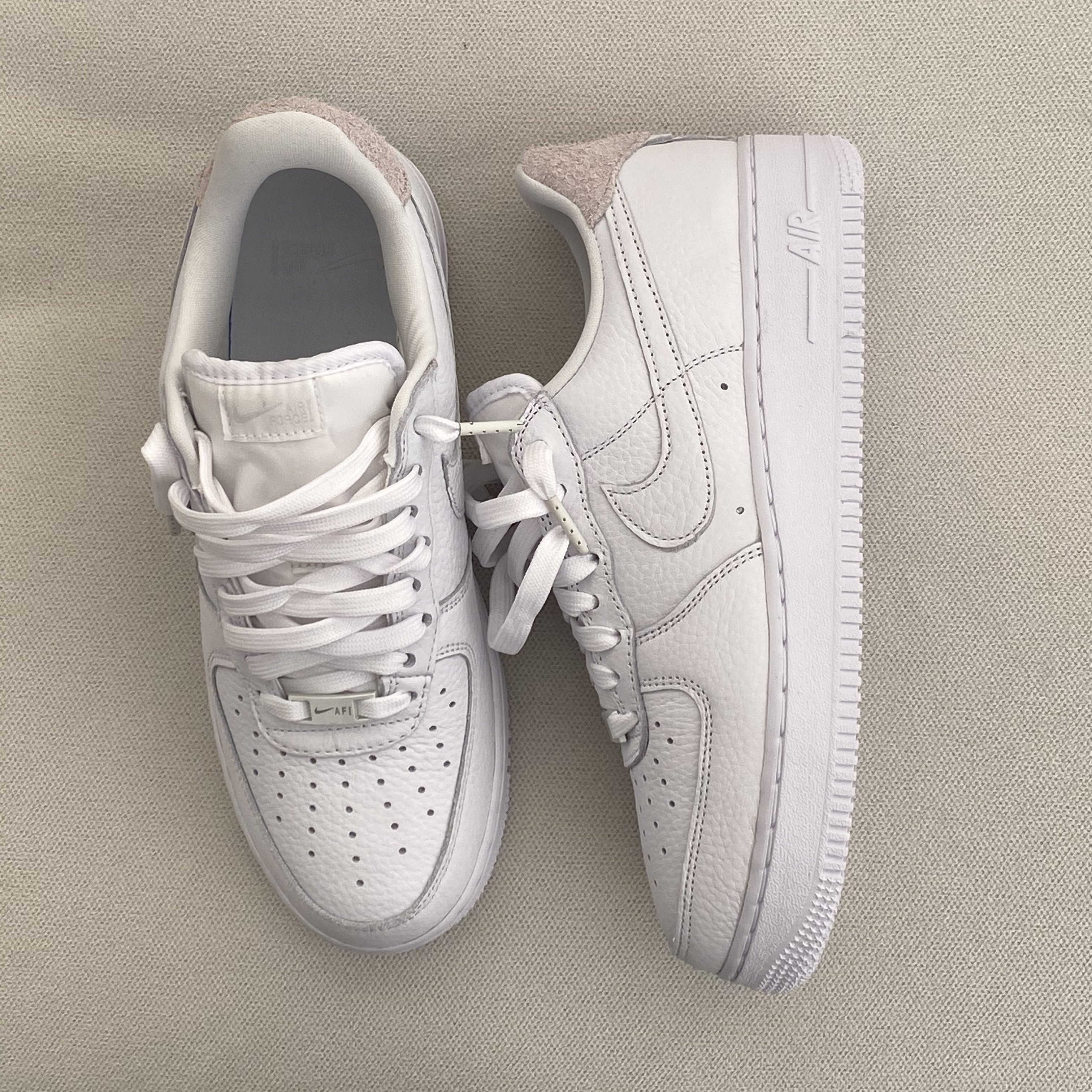 Nike Air Force 1 '07 Craft Vast Grey 착용 스타일 - 1