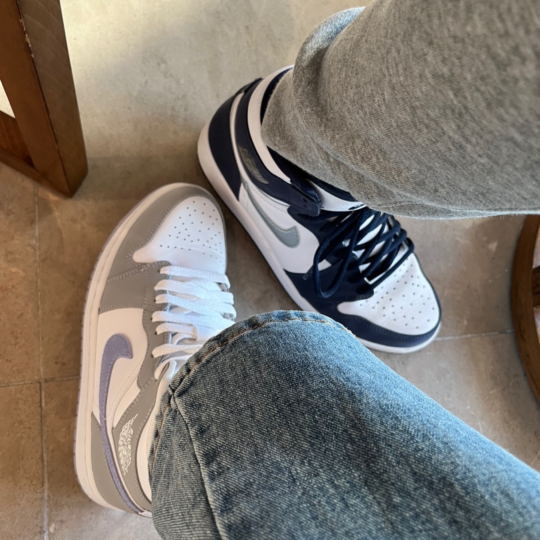 (W) Jordan 1 Mid Wolf Grey, Jordan 1 Retro High OG CO.JP Midnight Navy 착용 스타일 - 2