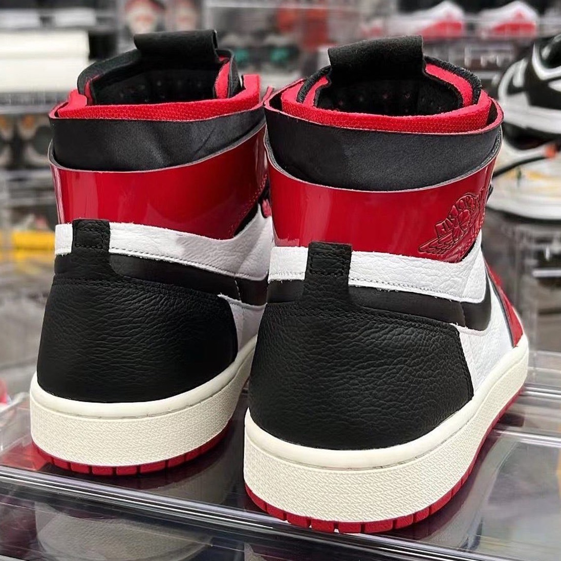 (W) Jordan 1 Zoom Air CMFT Gym Red Black 착용 스타일 - 4