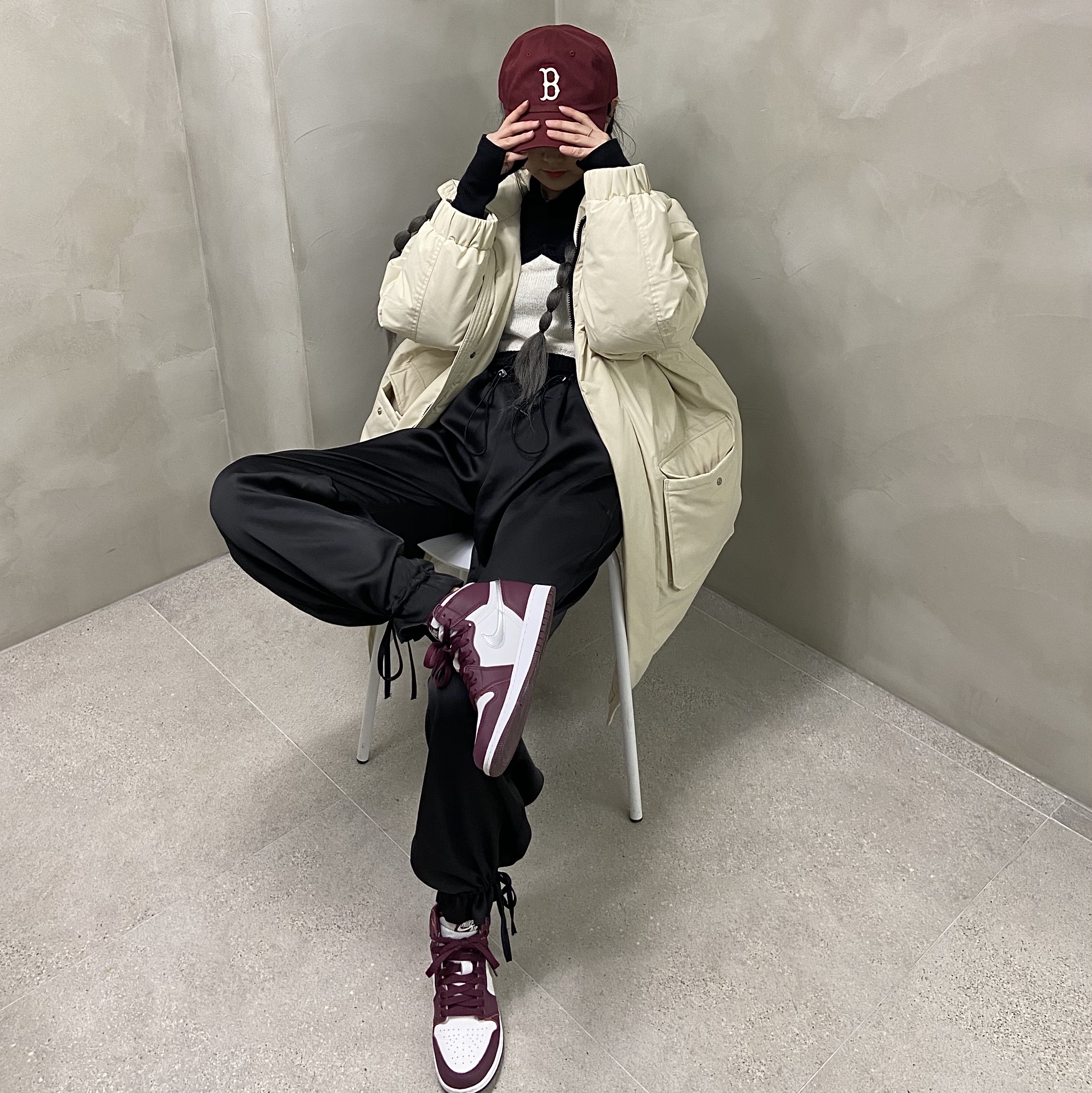(GS) Jordan 1 Retro High OG Bordeaux, Jordan 1 Retro High OG Bordeaux 착용 스타일 - 2