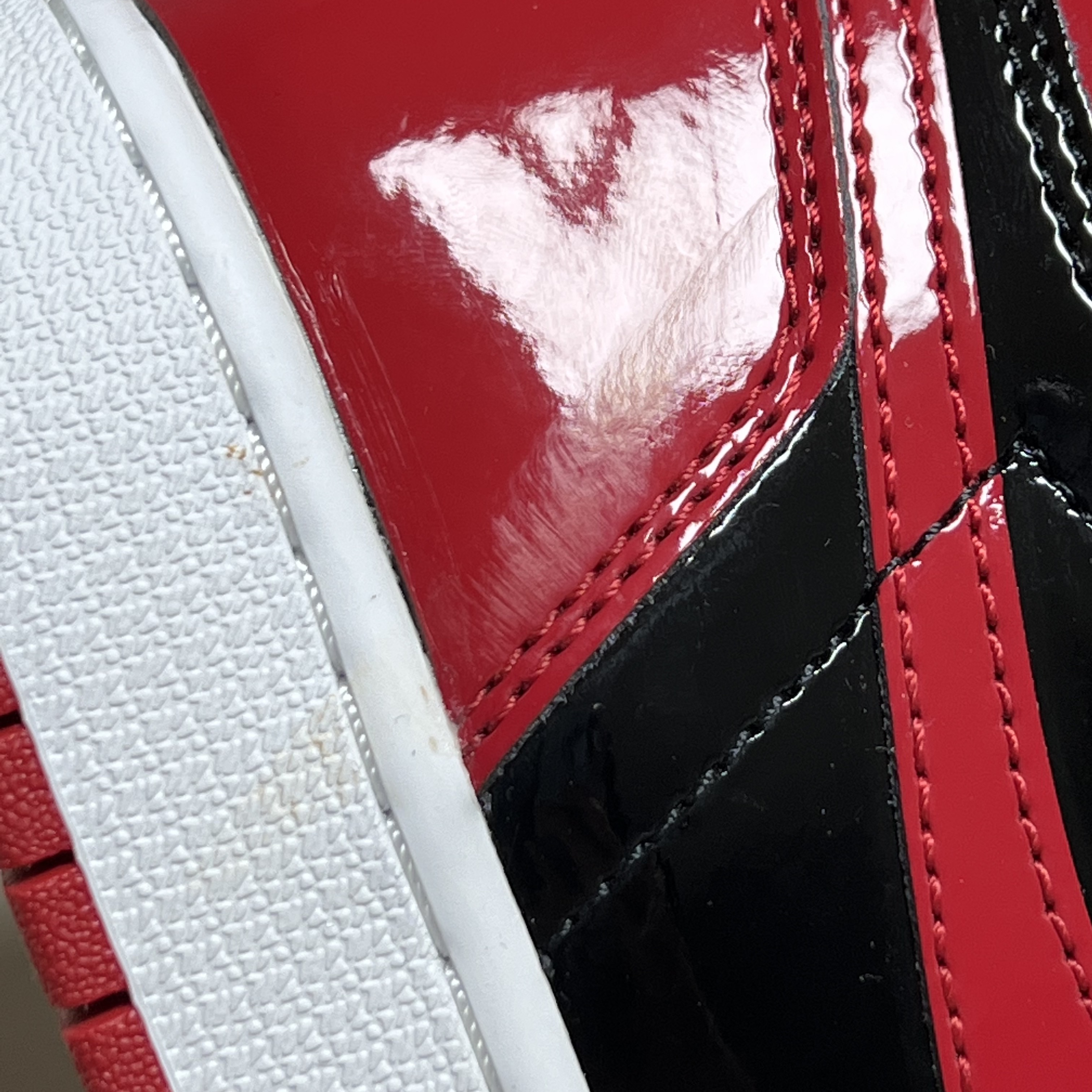 (GS) Jordan 1 Retro High OG Patent Bred 착용 스타일 - 3