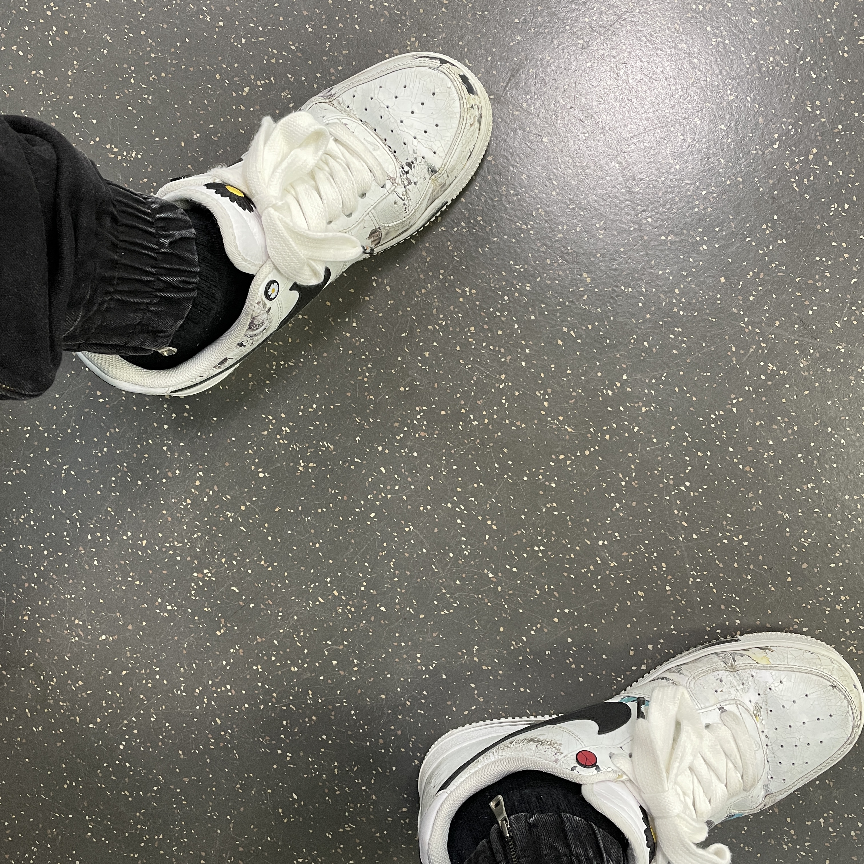 Nike x Peaceminusone Air Force 1 Low Para-Noise 2.0 착용 스타일