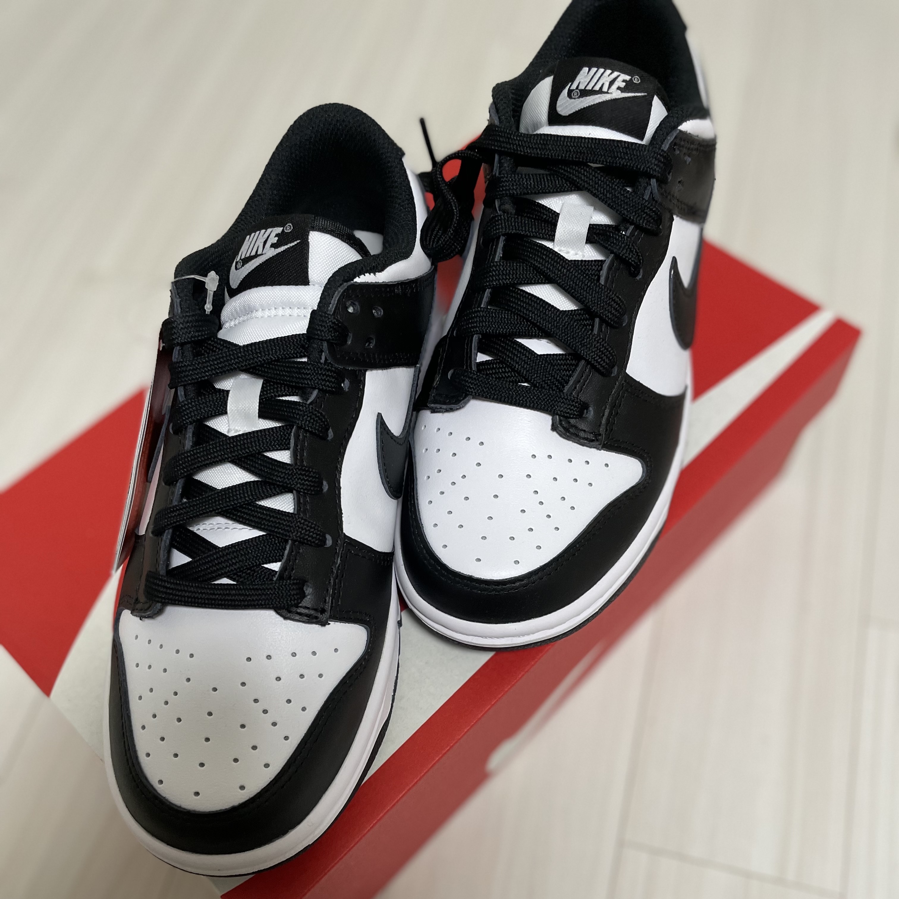 (W) Nike Dunk Low Black 착용 스타일