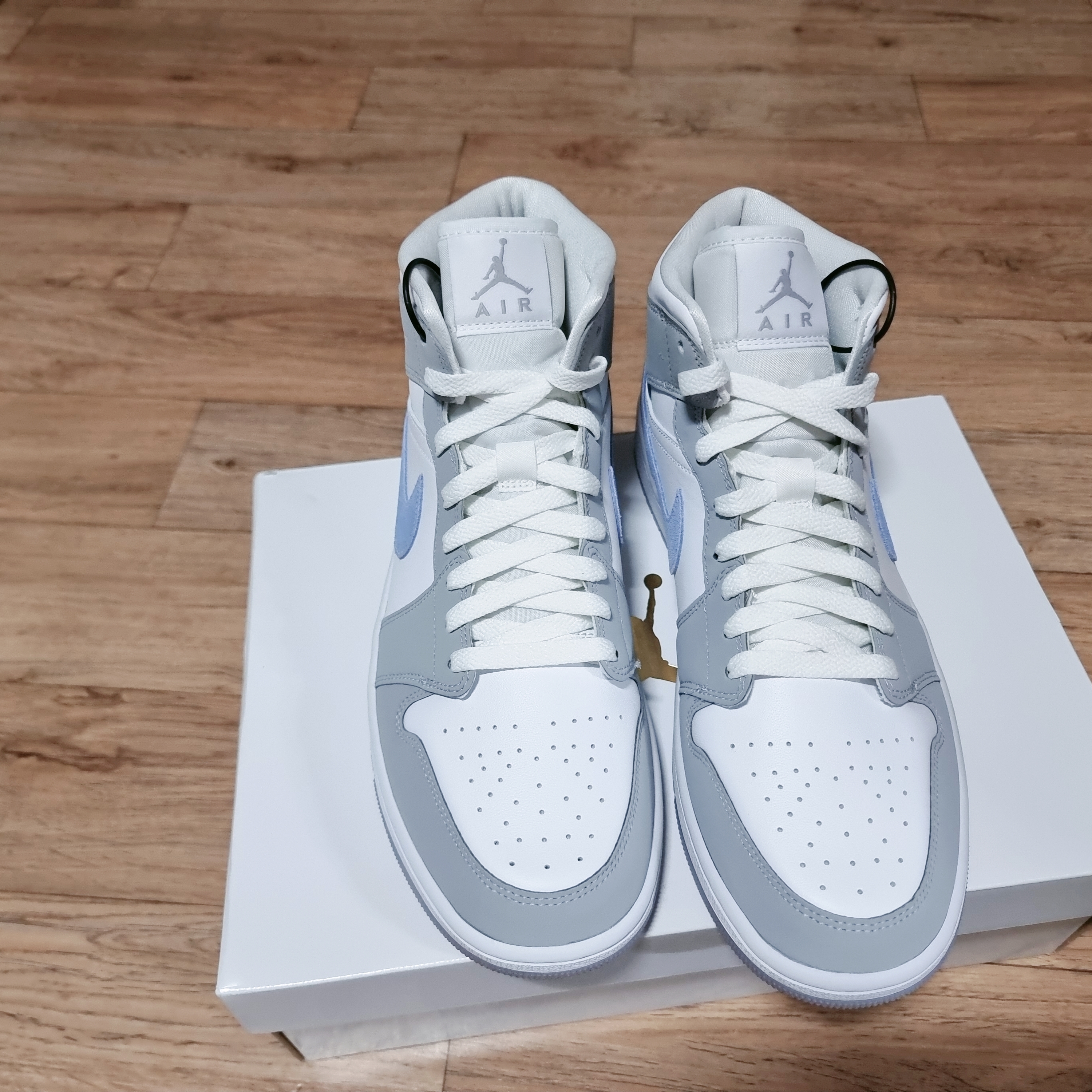 (W) Jordan 1 Mid Wolf Grey 착용 스타일 - 3