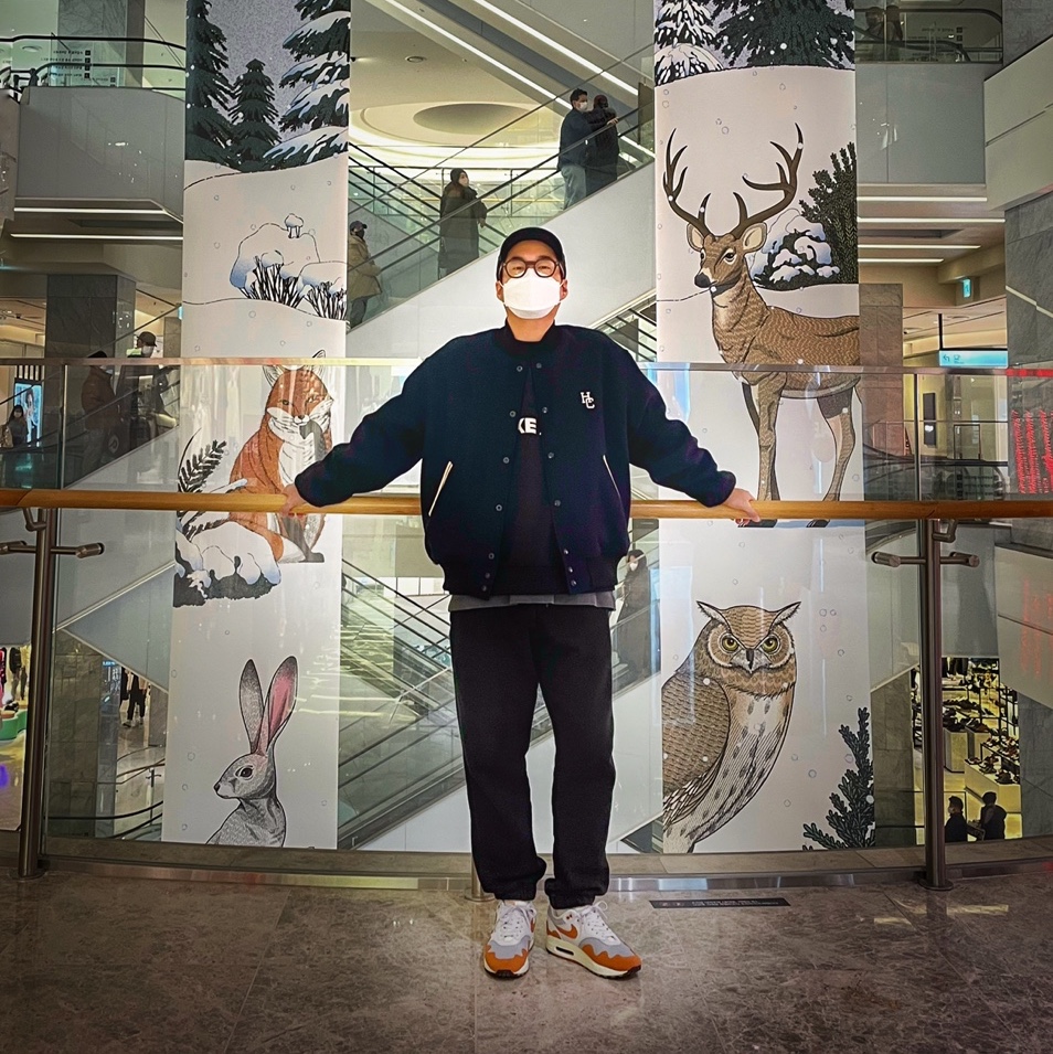 Nike x Patta Air Max 1 Monarch 착용 스타일