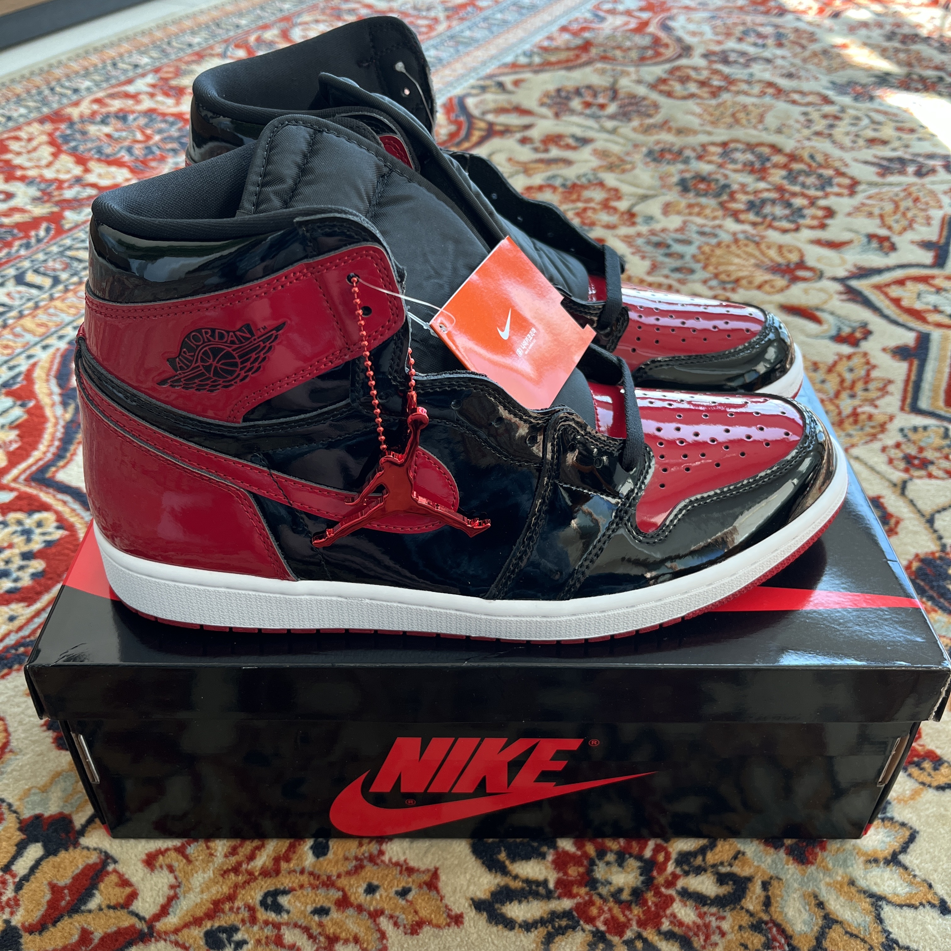 Jordan 1 Retro High OG Patent Bred, (GS) Jordan 1 Retro High OG Patent Bred 착용 스타일 - 1
