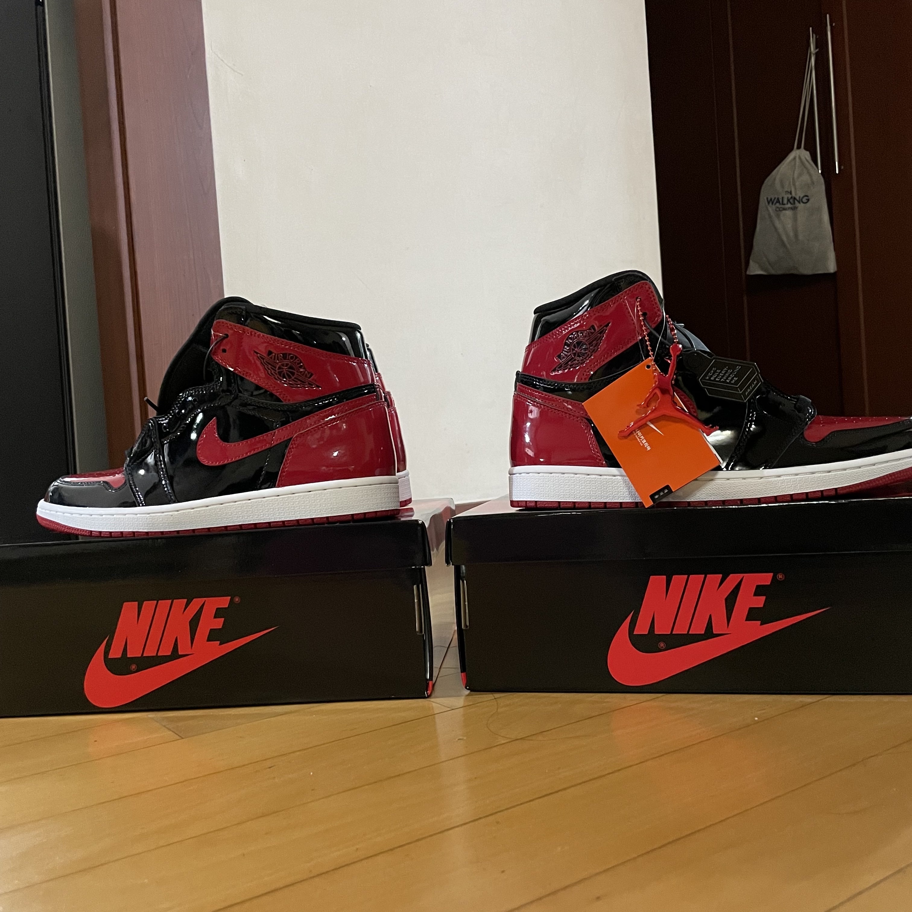 Jordan 1 Retro High OG Patent Bred 착용 스타일 - 2