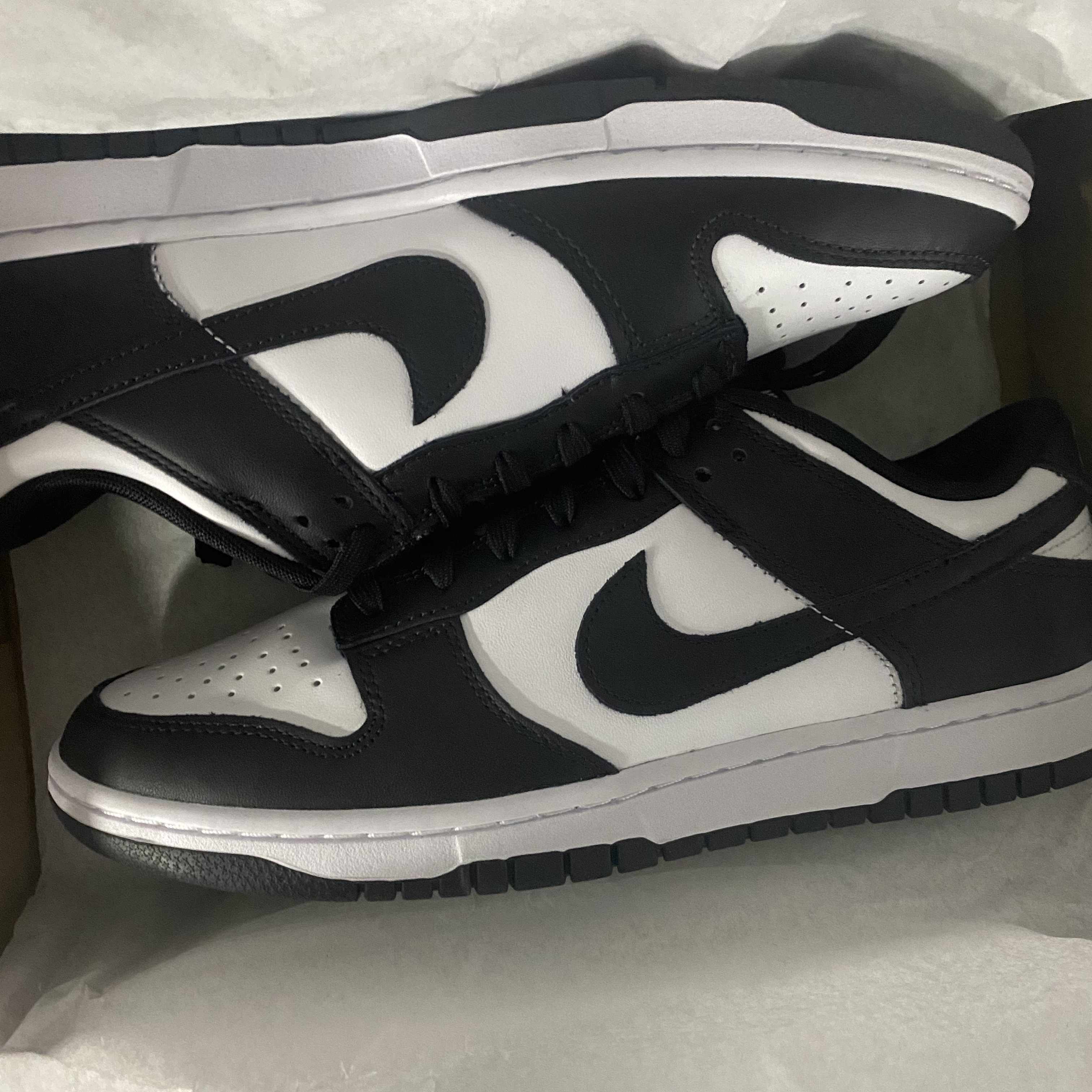 Nike Dunk Low Retro Black 착용 스타일 - 1