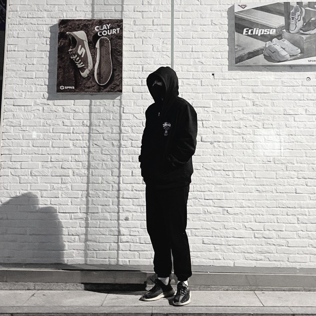 Stussy World Tour Zip Hoodie Black 2021, Adidas Yeezy Boost 350 V2 Carbon 착용 스타일