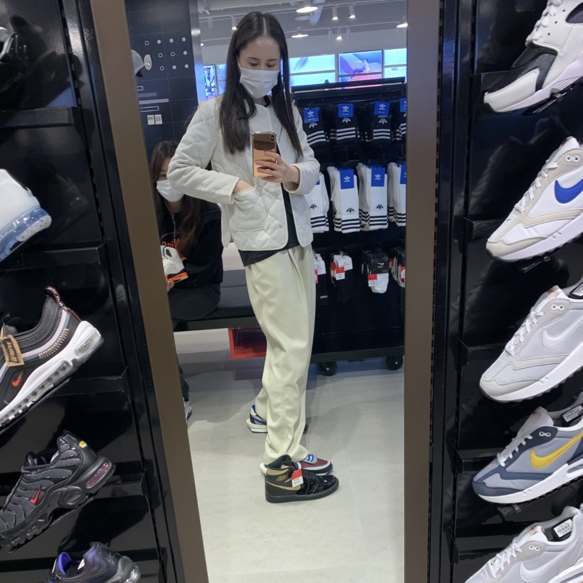 Jordan 1 Retro High OG Pollen 착용 스타일 - 3