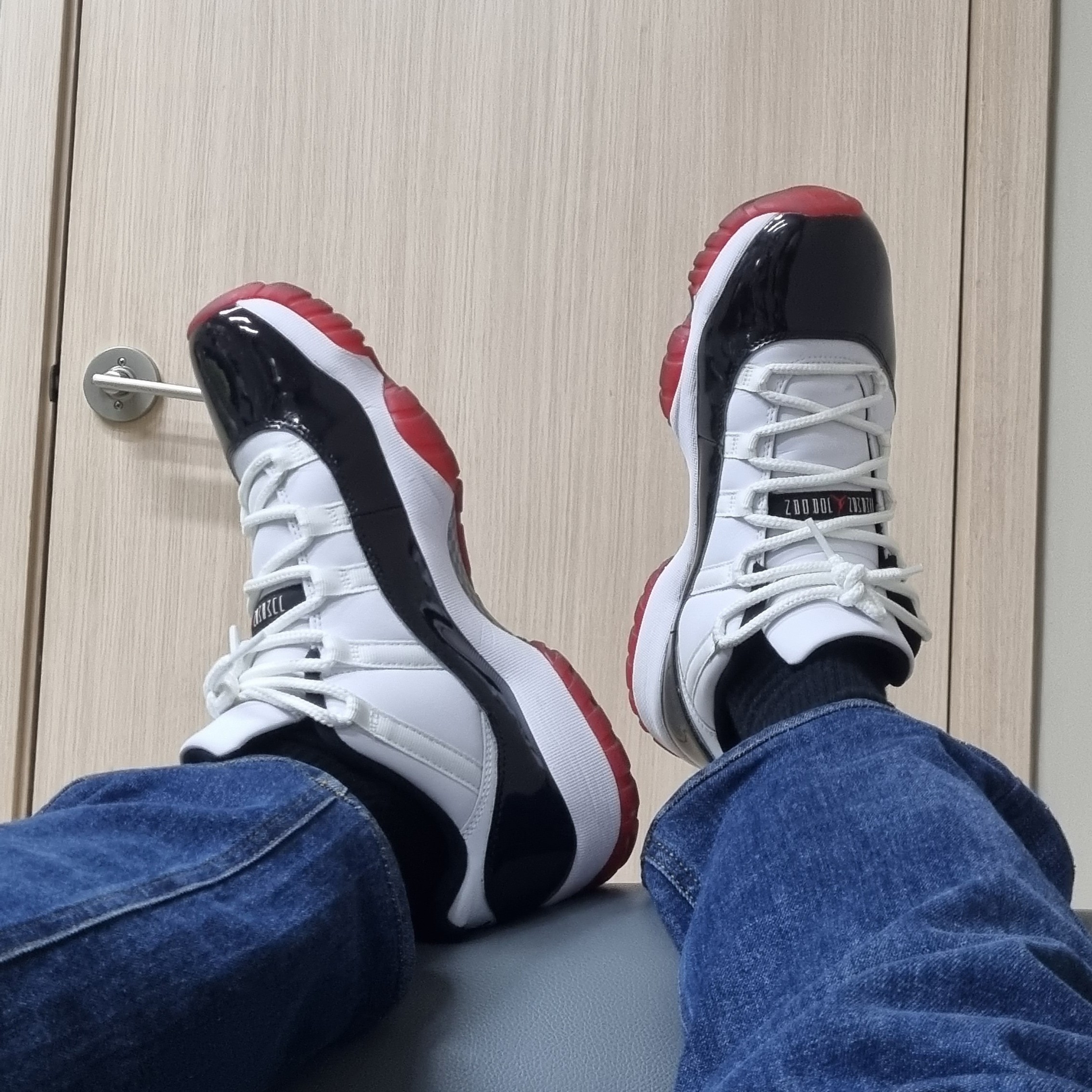 Jordan 11 Retro Low Concord Bred, Nike x Stussy Air Huarache LE Desert Oak 착용 스타일 - 1