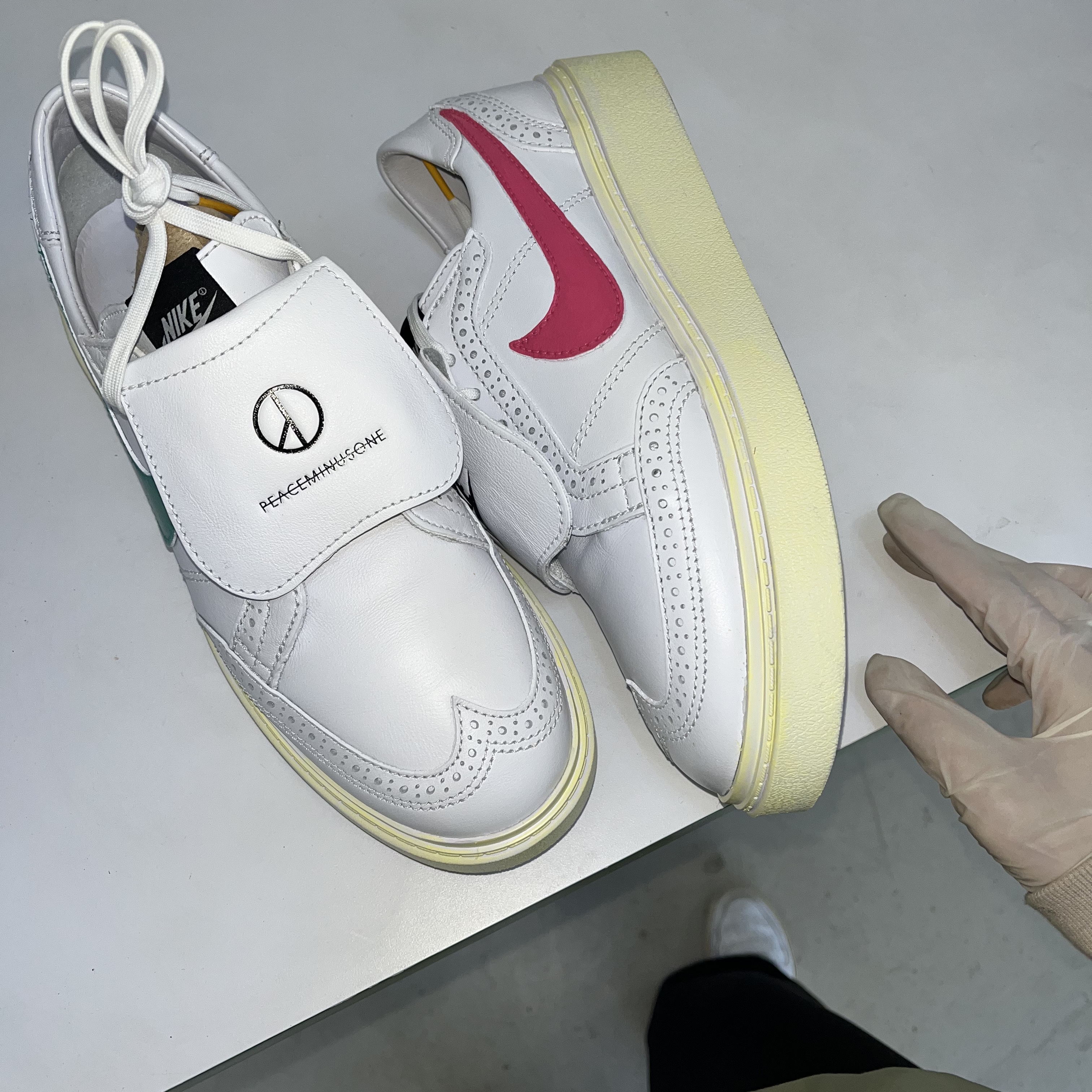 Nike x Peaceminusone Kwondo1 White 착용 스타일 - 1