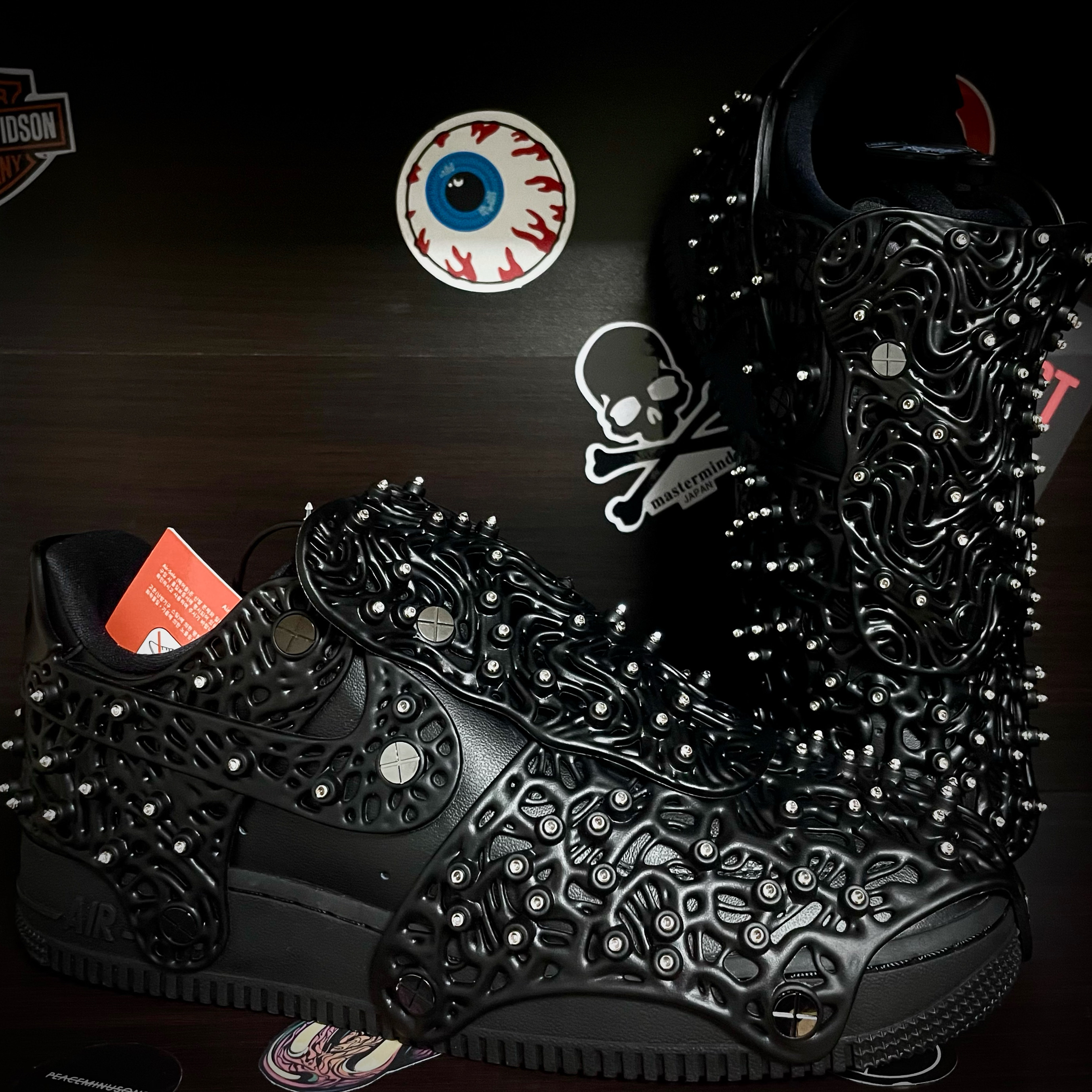 (W) Nike x Swarovski Air Force 1 LXX Triple Black 착용 스타일