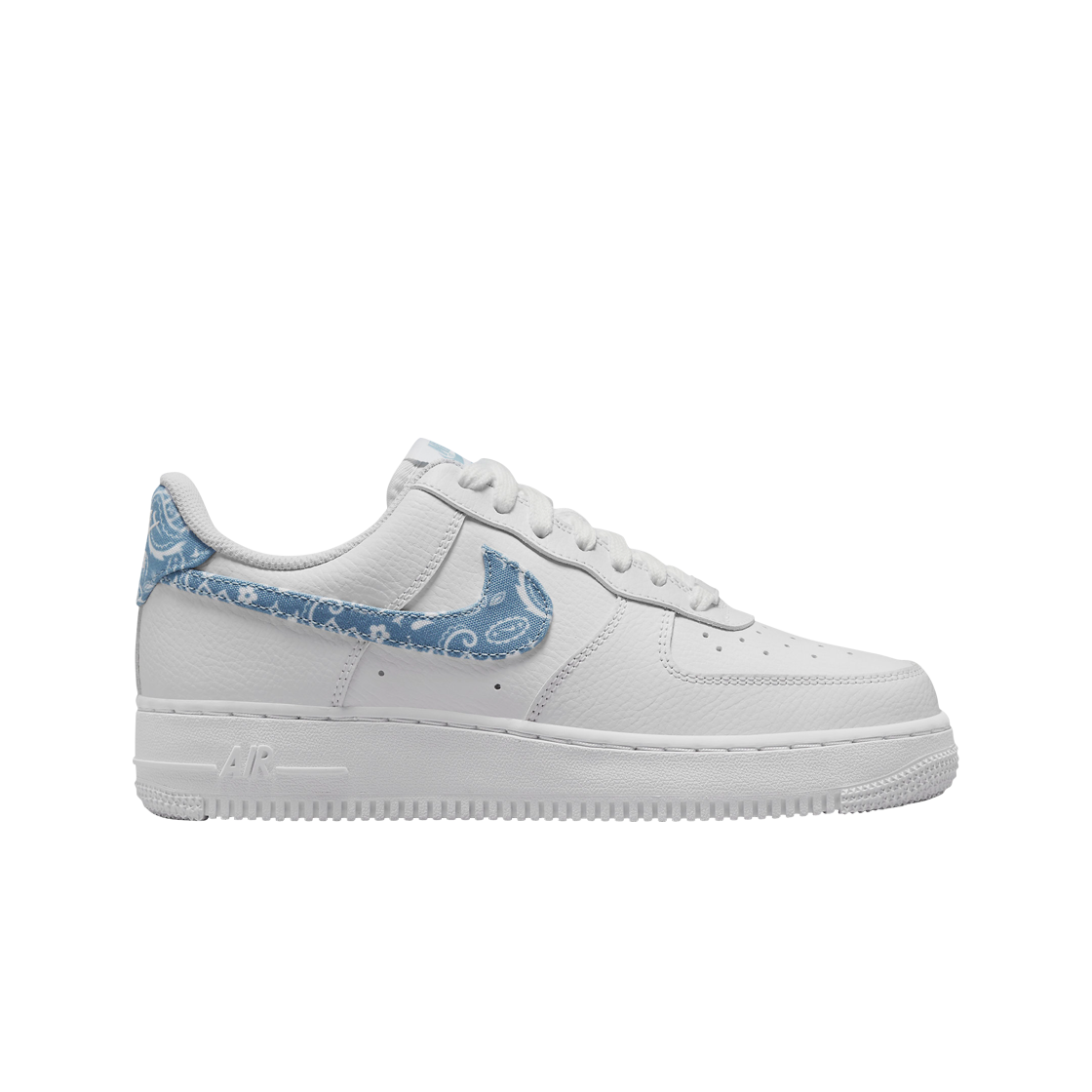 (W) 나이키 에어포스 1 '07 에센셜 페이즐리 스우시 화이트 원 블루((W) Nike Air Force 1 '07 Essential Paisley Swoosh White Worn Blue)