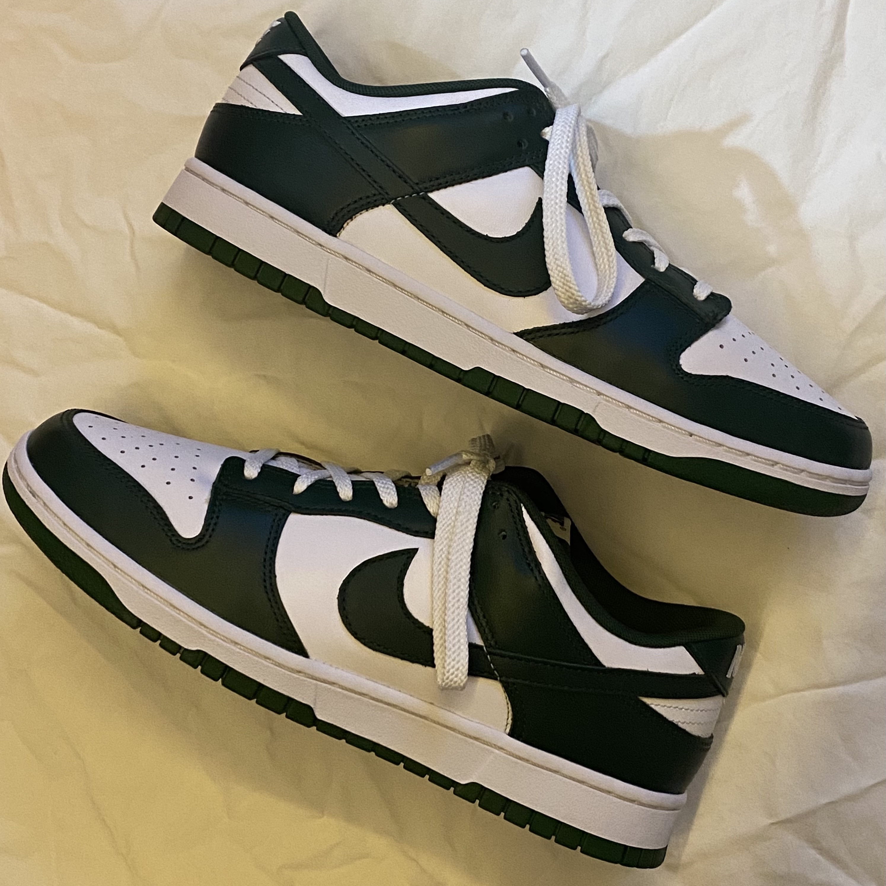 Nike Dunk Low Retro Varsity Green 착용 스타일 - 2