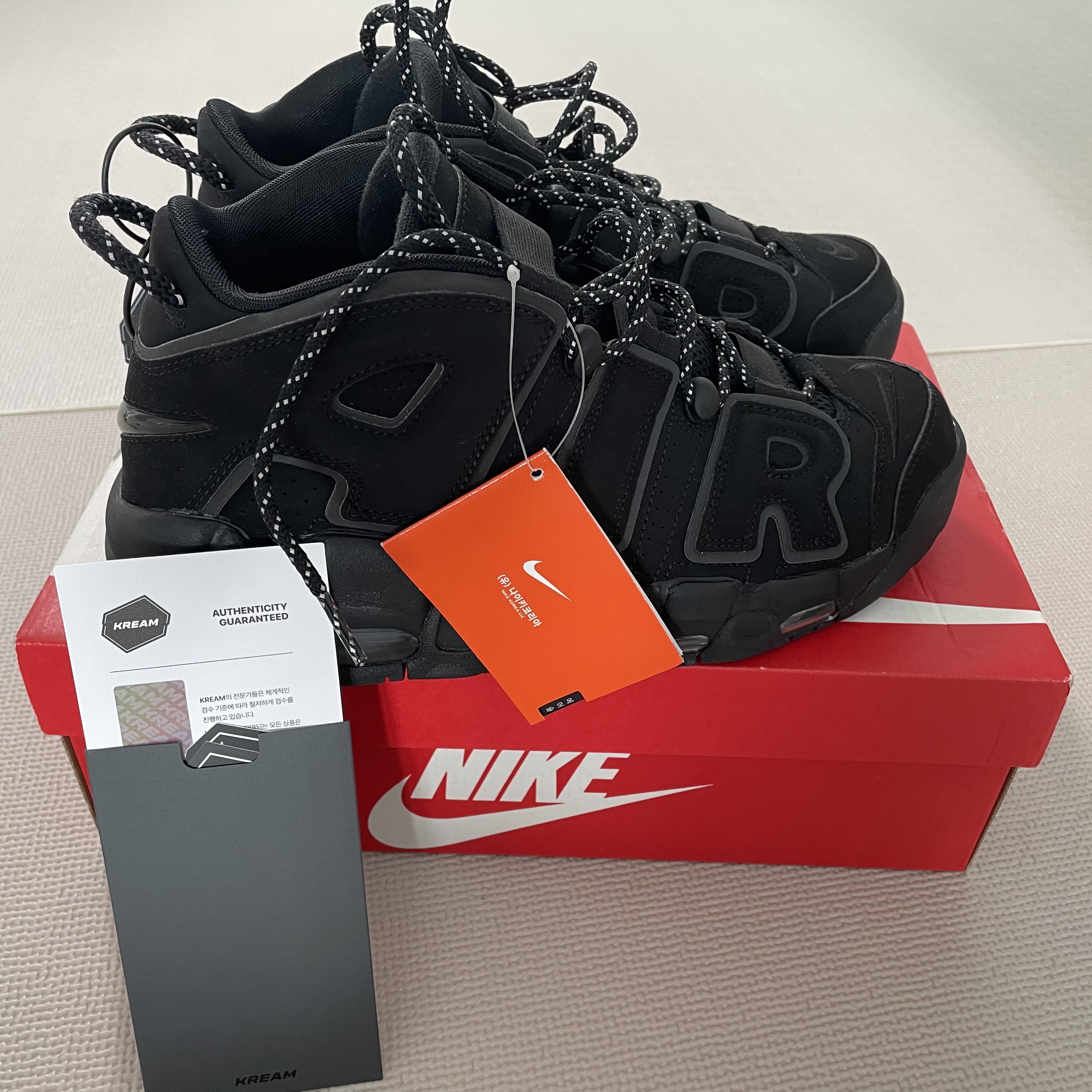 Nike Air More Uptempo Black Reflective 2017/2018 착용 스타일
