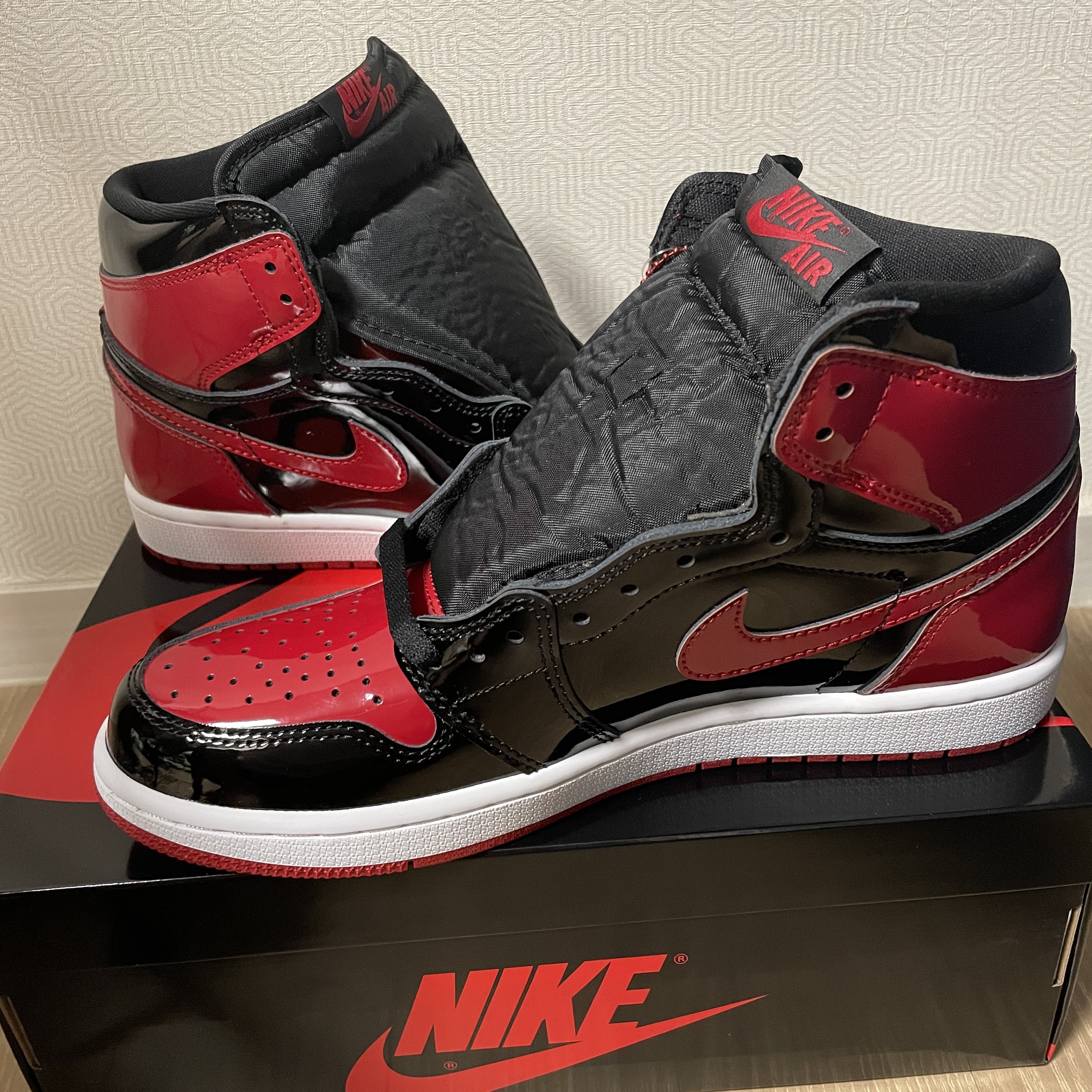 Jordan 1 Retro High OG Patent Bred 착용 스타일