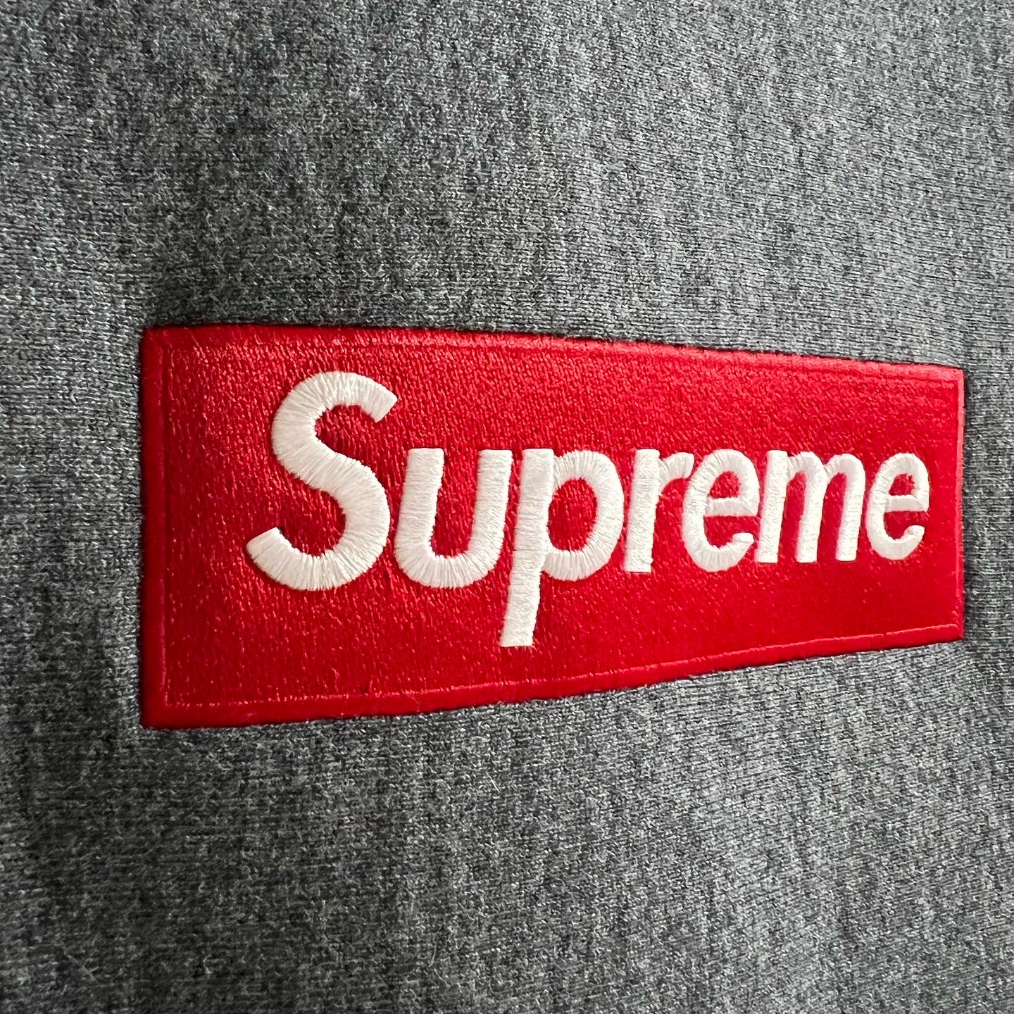 Supreme Box Logo Hooded Sweatshirt Charcoal - 21FW 착용 스타일 - 1