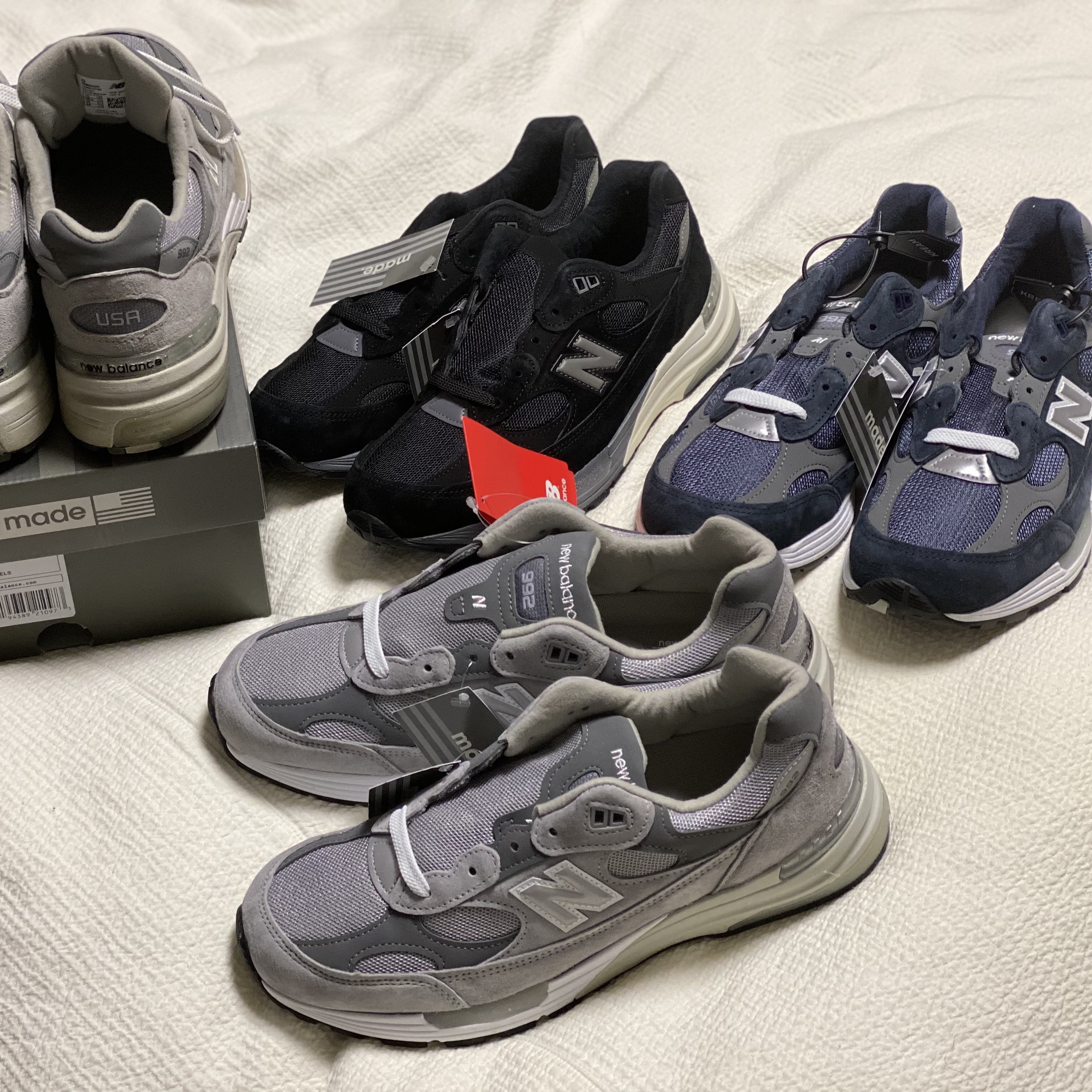 New Balance 992 Made in USA Grey - D Standard, New Balance 992 Made in USA Navy 착용 스타일 - 1