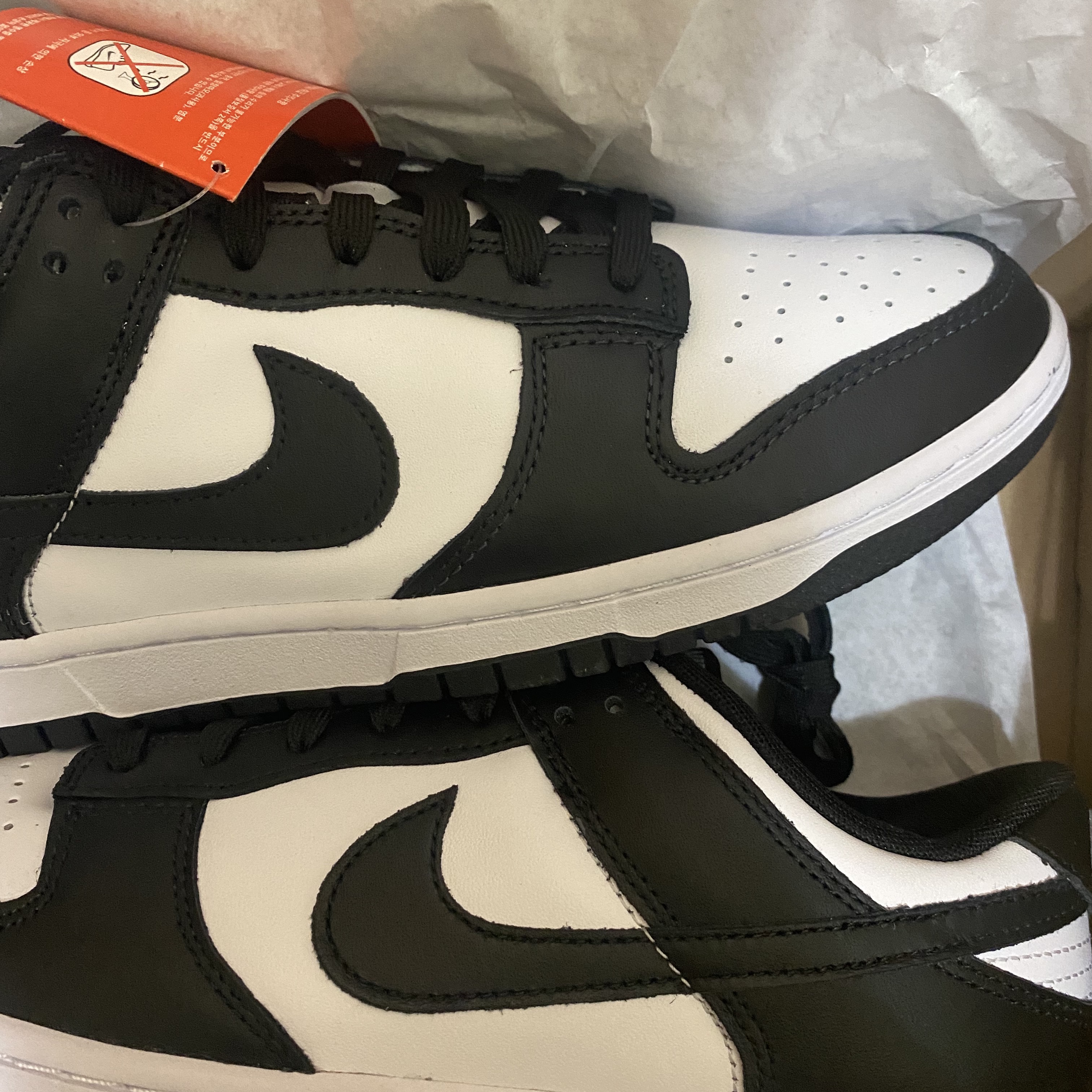 Nike Dunk Low Retro Black 착용 스타일 - 2