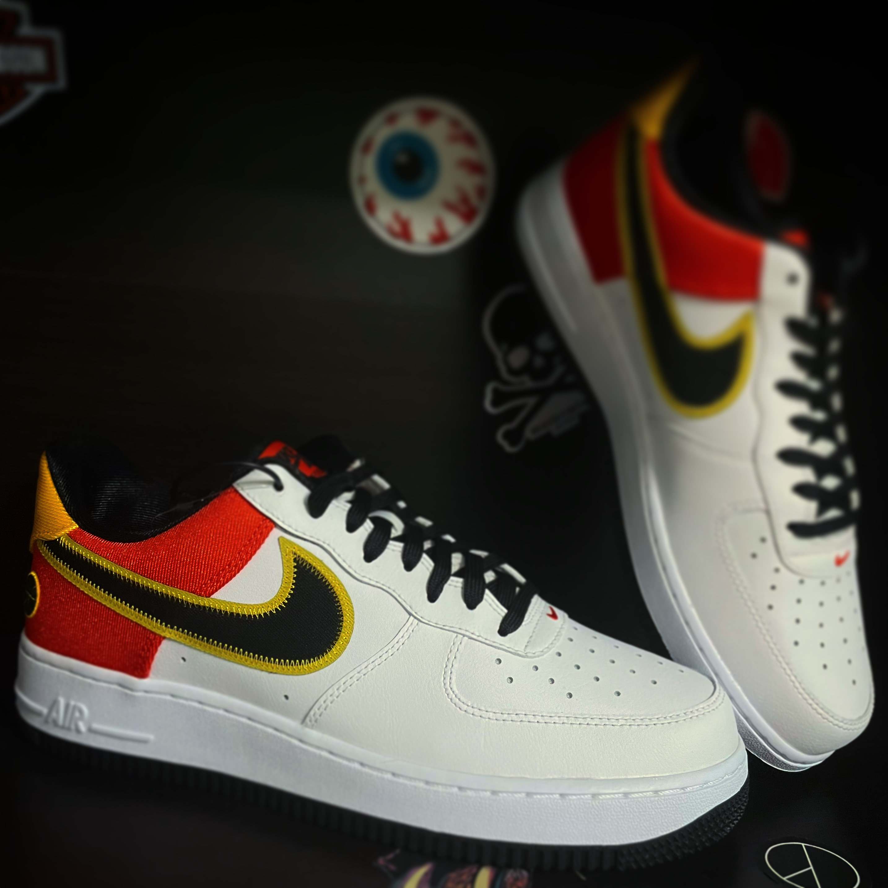 Nike Air Force 1 '07 LV8 Rayguns 착용 스타일