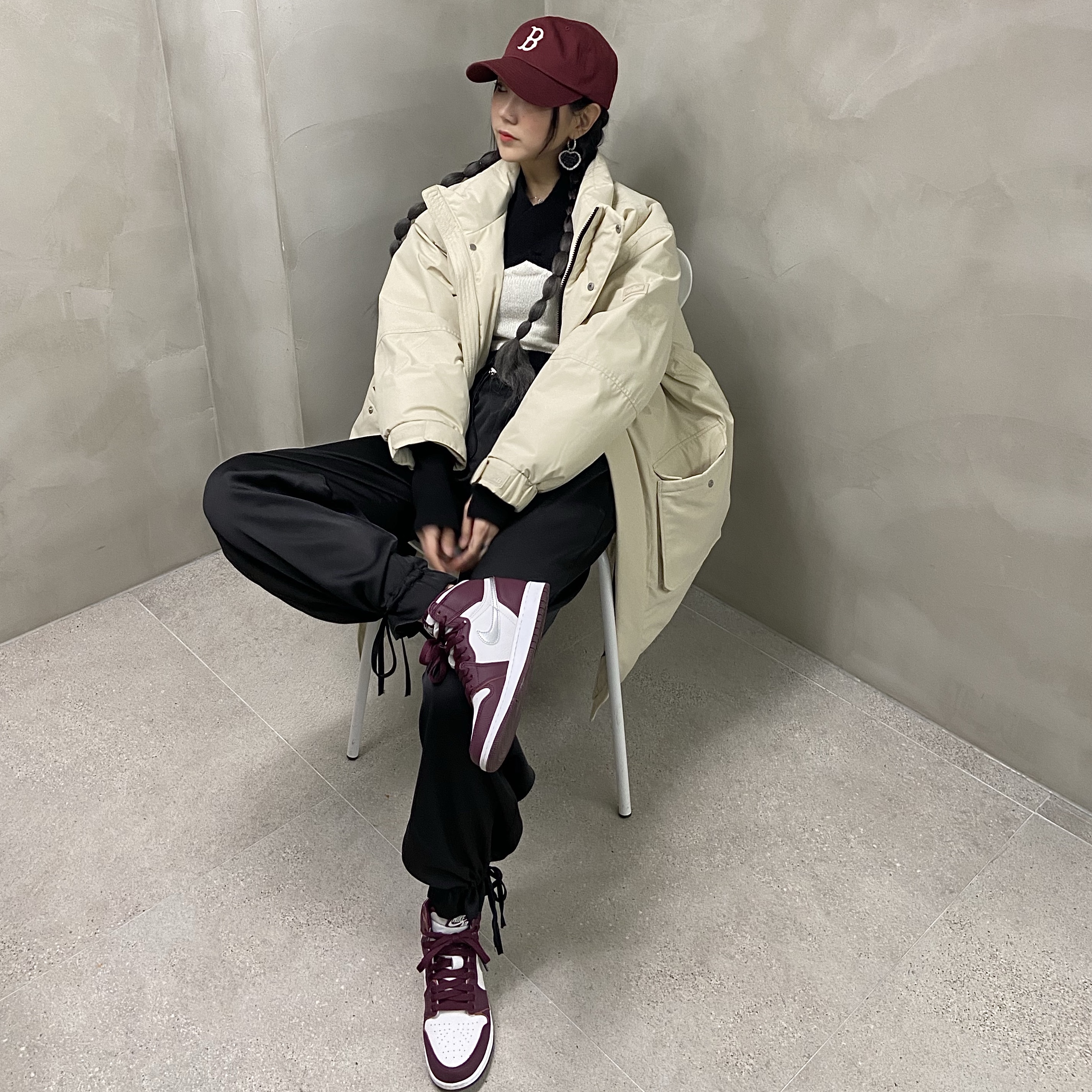 (GS) Jordan 1 Retro High OG Bordeaux, Jordan 1 Retro High OG Bordeaux 착용 스타일 - 1