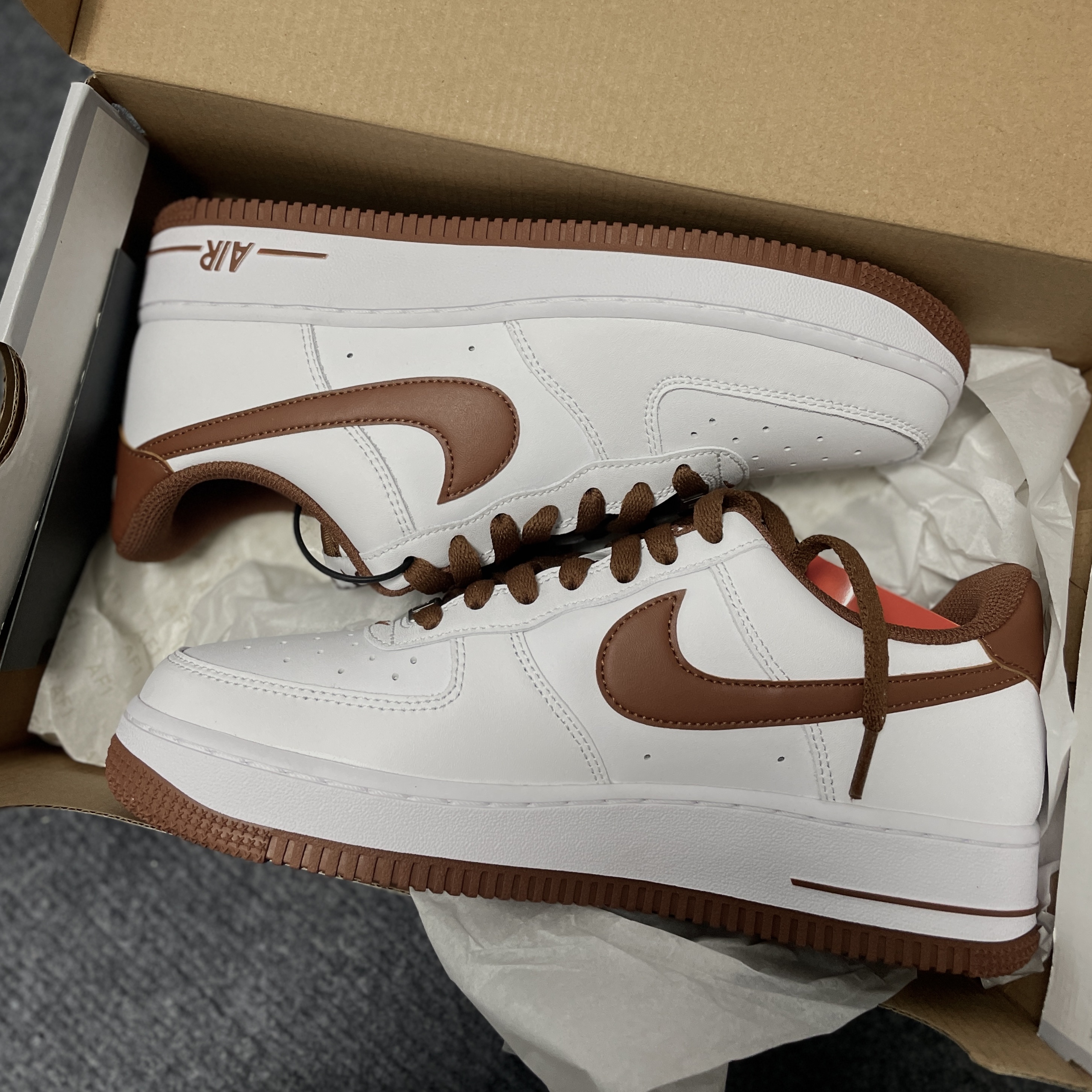Nike Air Force 1 '07 Pecan 착용 스타일 - 2