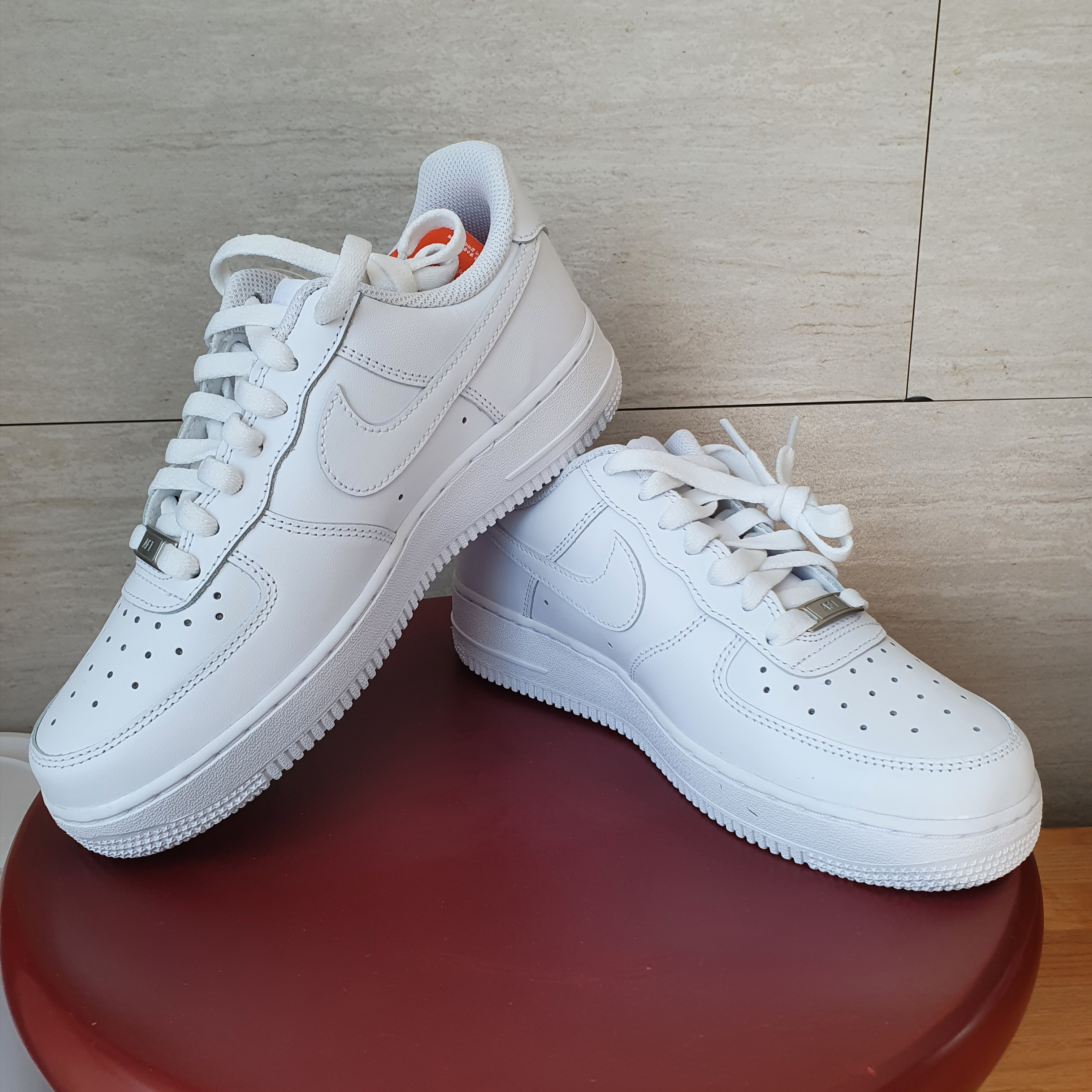 (W) Nike Air Force 1 '07 Low White 착용 스타일 - 1