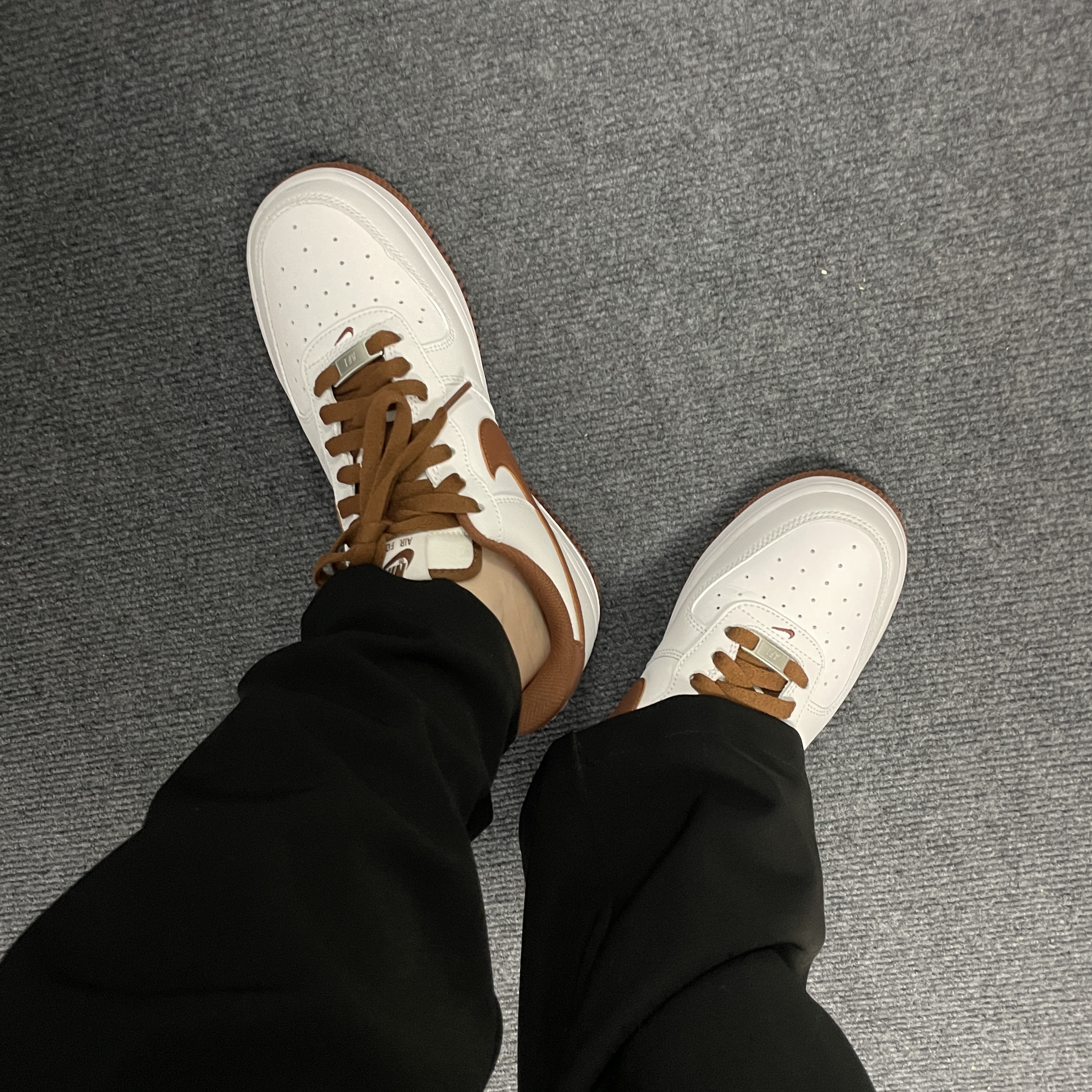 Nike Air Force 1 '07 Pecan 착용 스타일 - 4