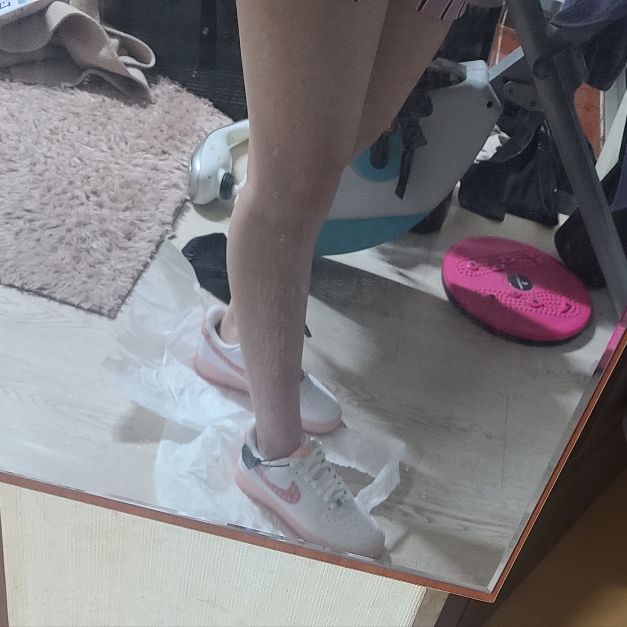 (W) Nike Air Force 1 '07 LV8 Copy and Paste 착용 스타일 - 2