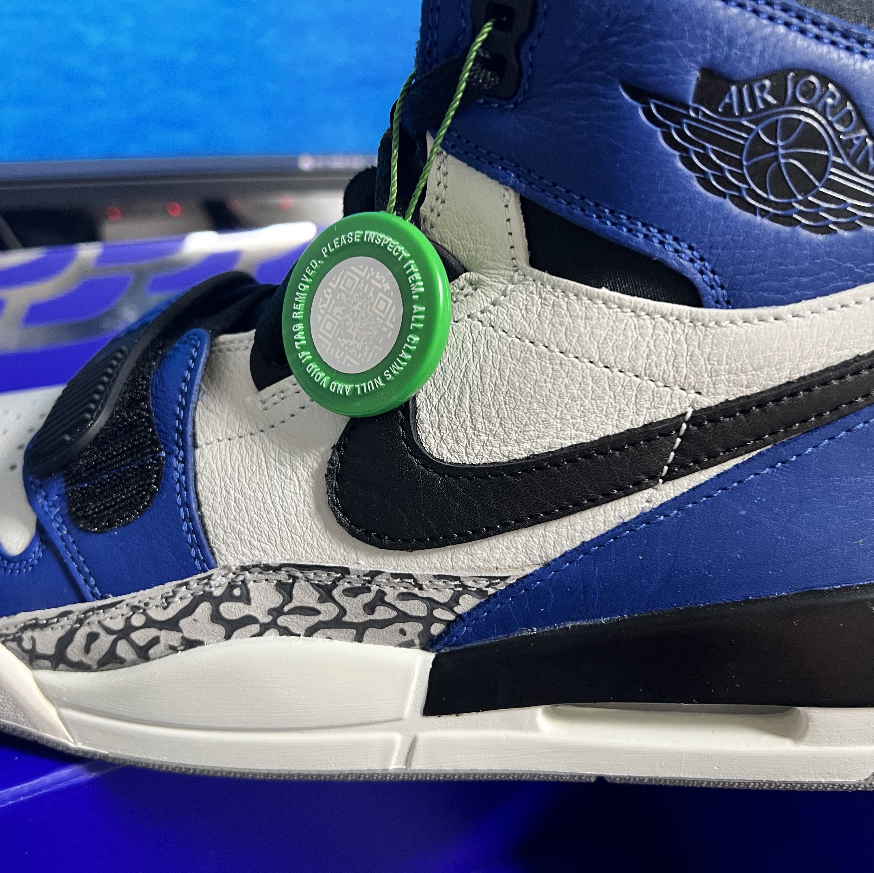 Jordan Legacy 312 Storm Blue 착용 스타일 - 1