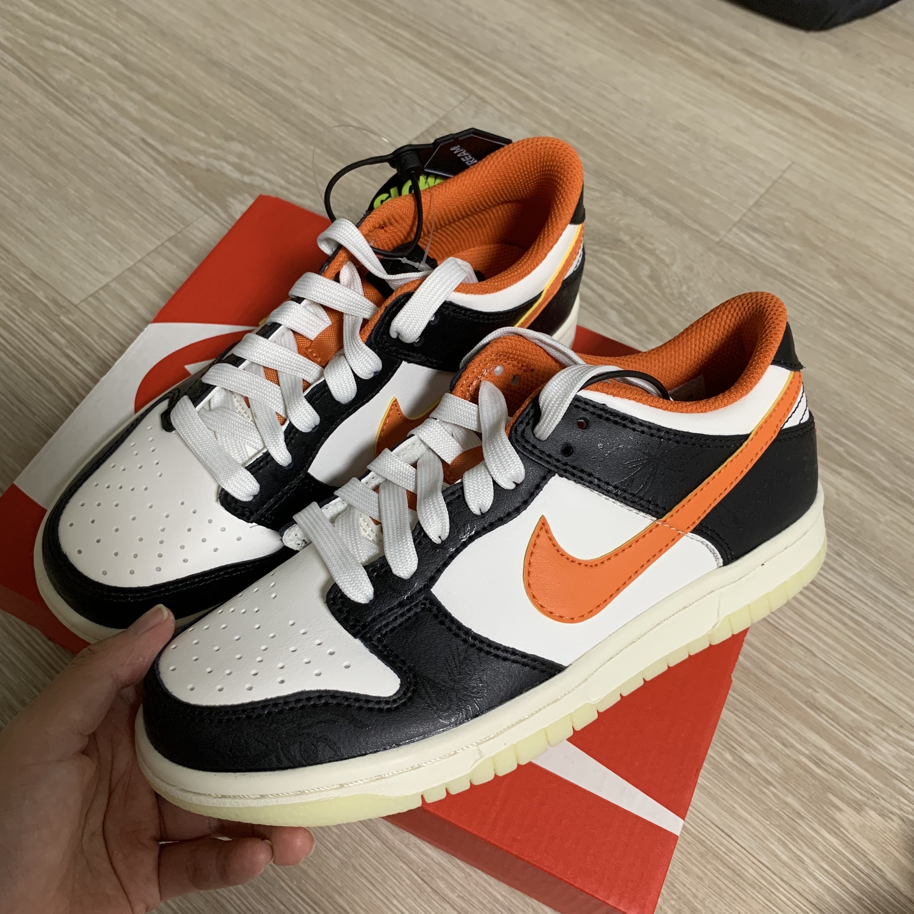 (GS) Nike Dunk Low PRM Halloween 착용 스타일 - 2