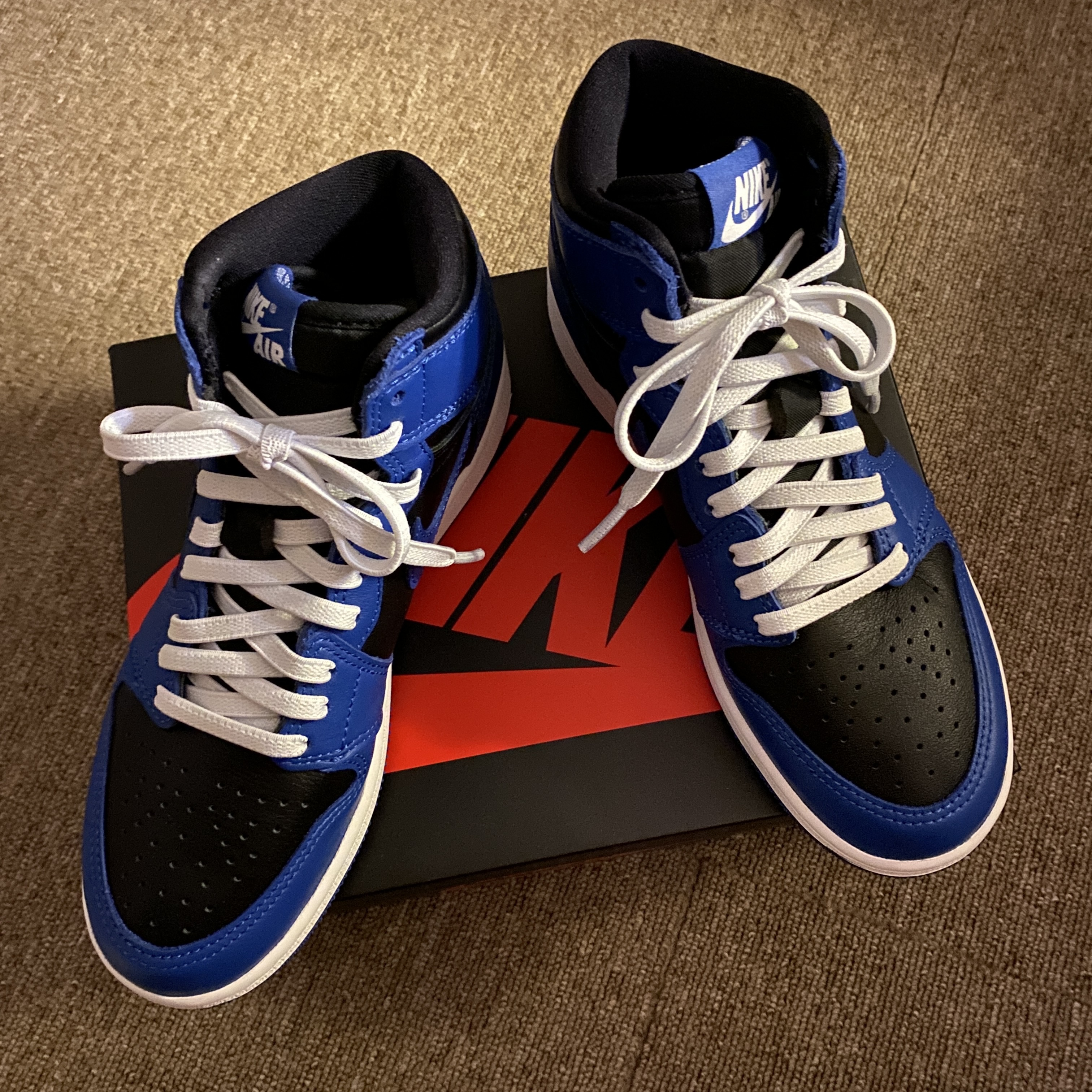 Jordan 1 Retro High OG Dark Marina Blue 착용 스타일 - 2