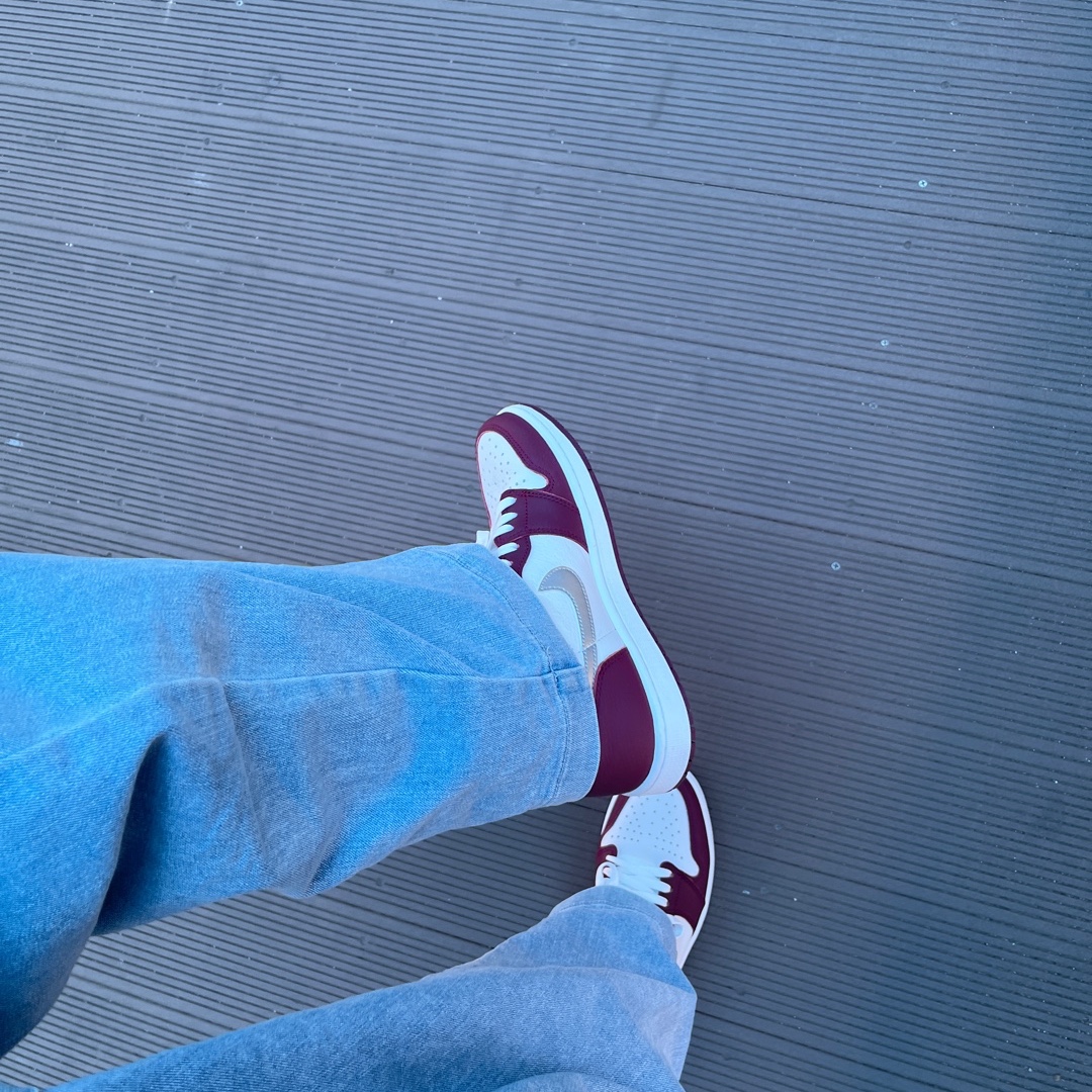 Jordan 1 Retro High OG Bordeaux, (GS) Jordan 1 Retro High OG Bordeaux 착용 스타일