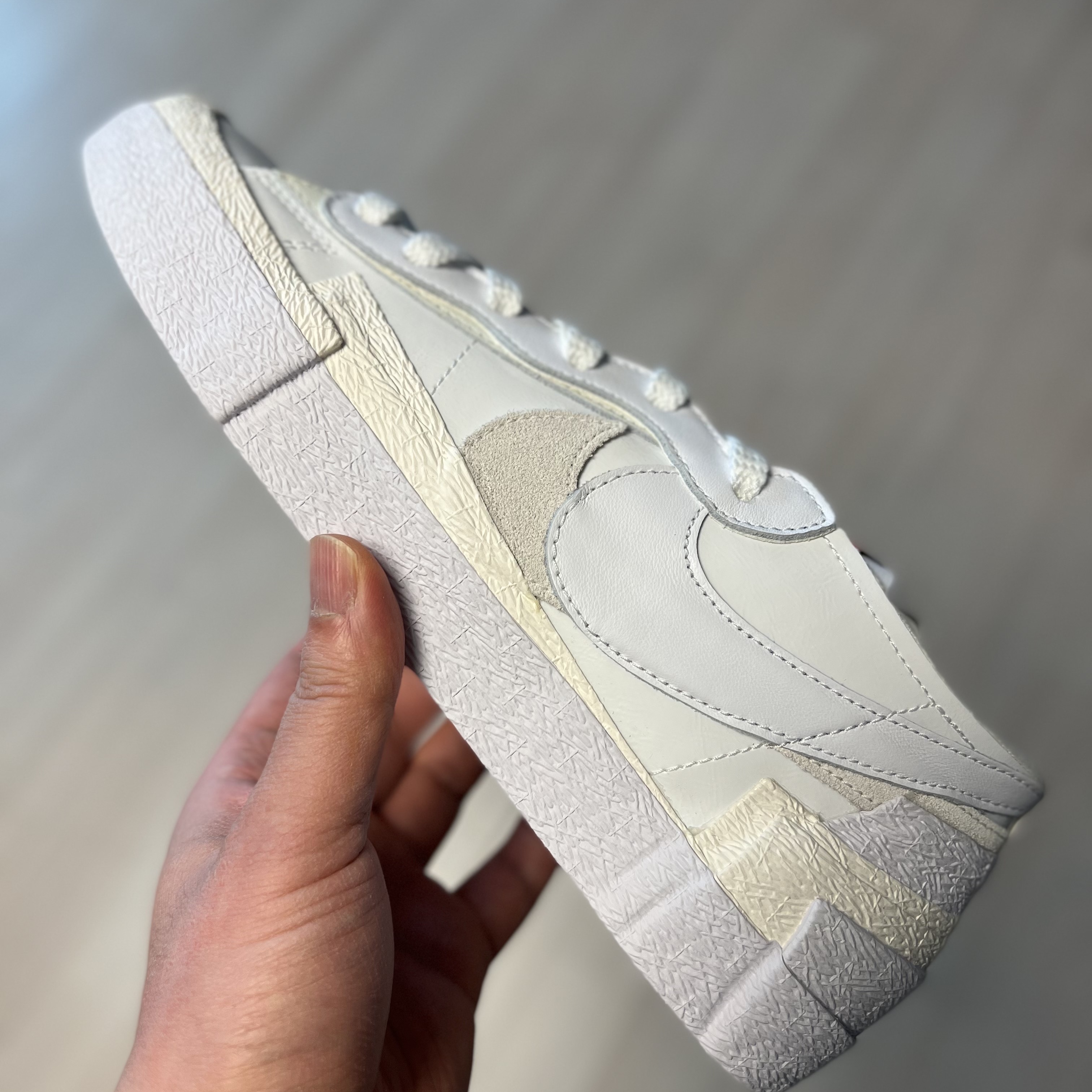 Nike x Sacai Blazer Low White Patent Leather 착용 스타일
