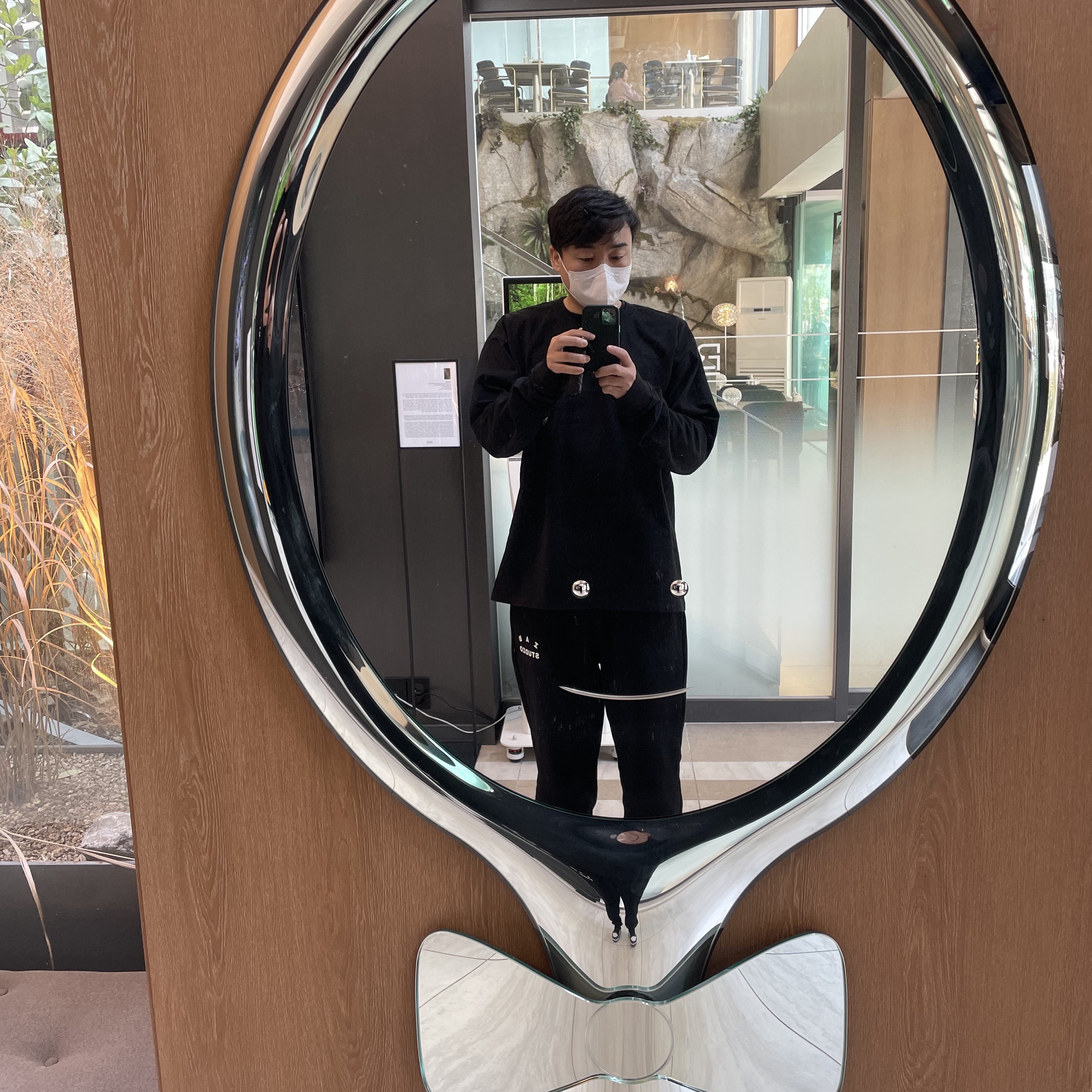 Stussy Basic Stussy LS T-Shirt Black 2022, IAB Studio Sweatpants Black White - 22SS 착용 스타일