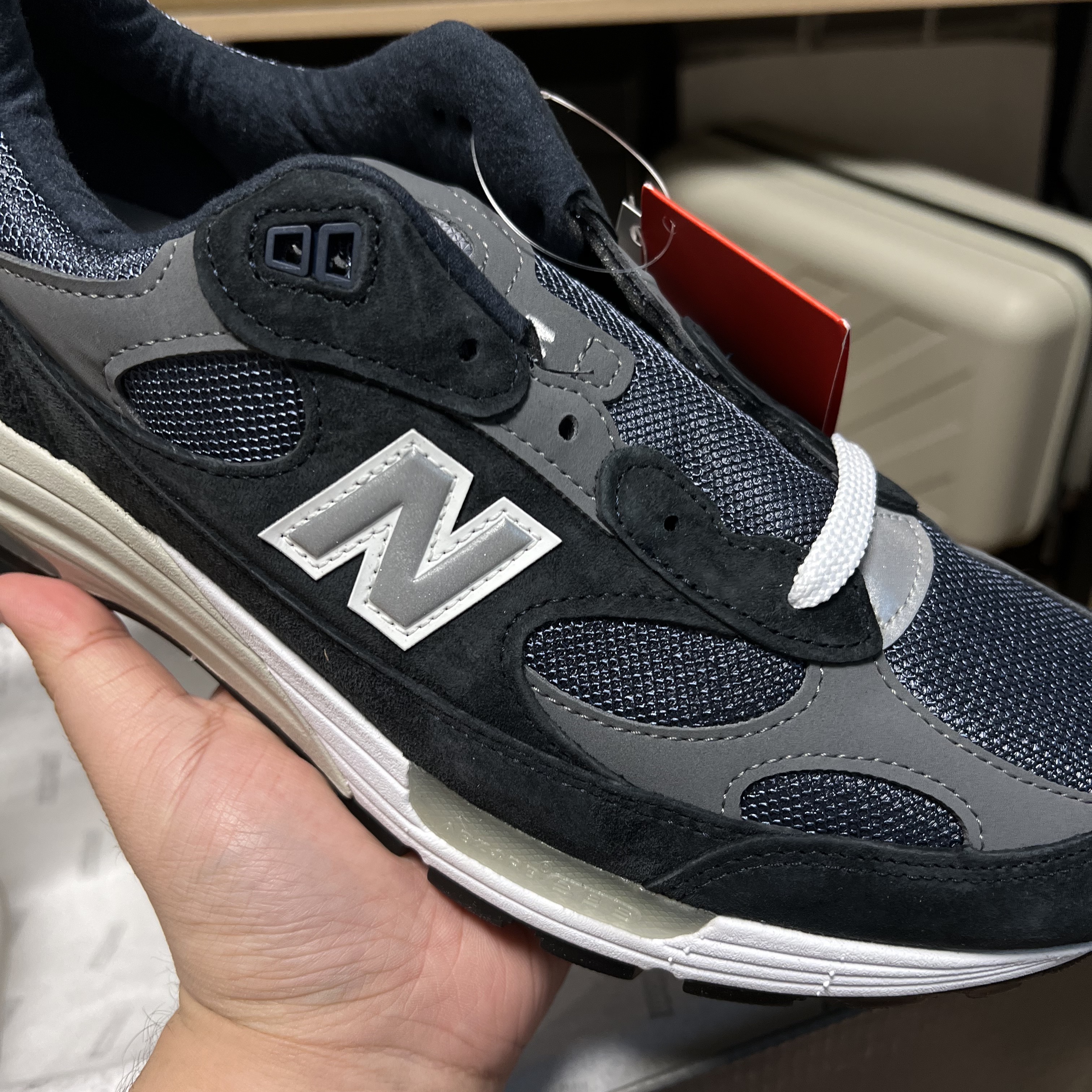 New Balance 992 Made in USA Navy 착용 스타일 - 3