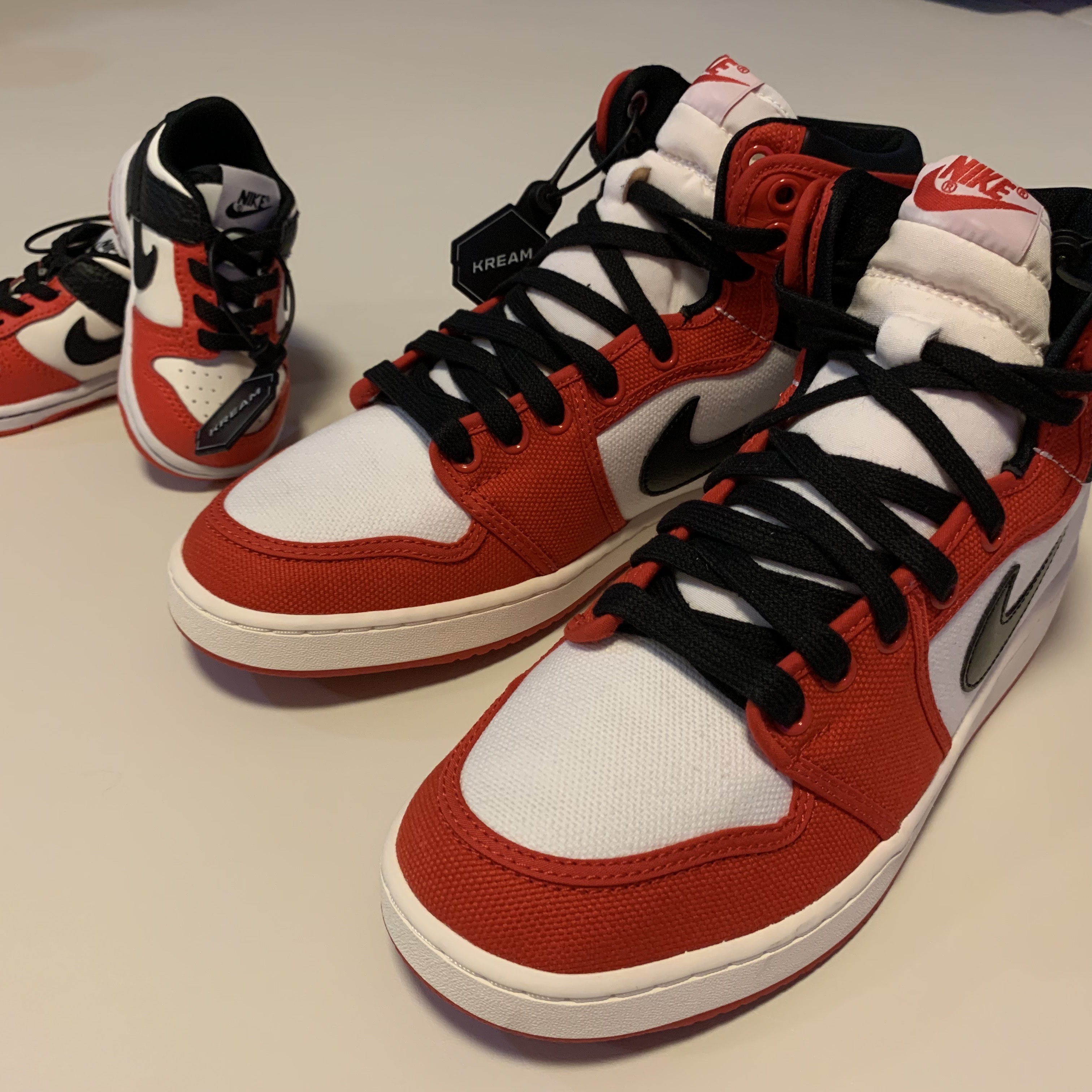 Jordan 1 KO Chicago 2021, (TD) Nike x NBA Dunk Low Black and Chile Red 착용 스타일 - 3
