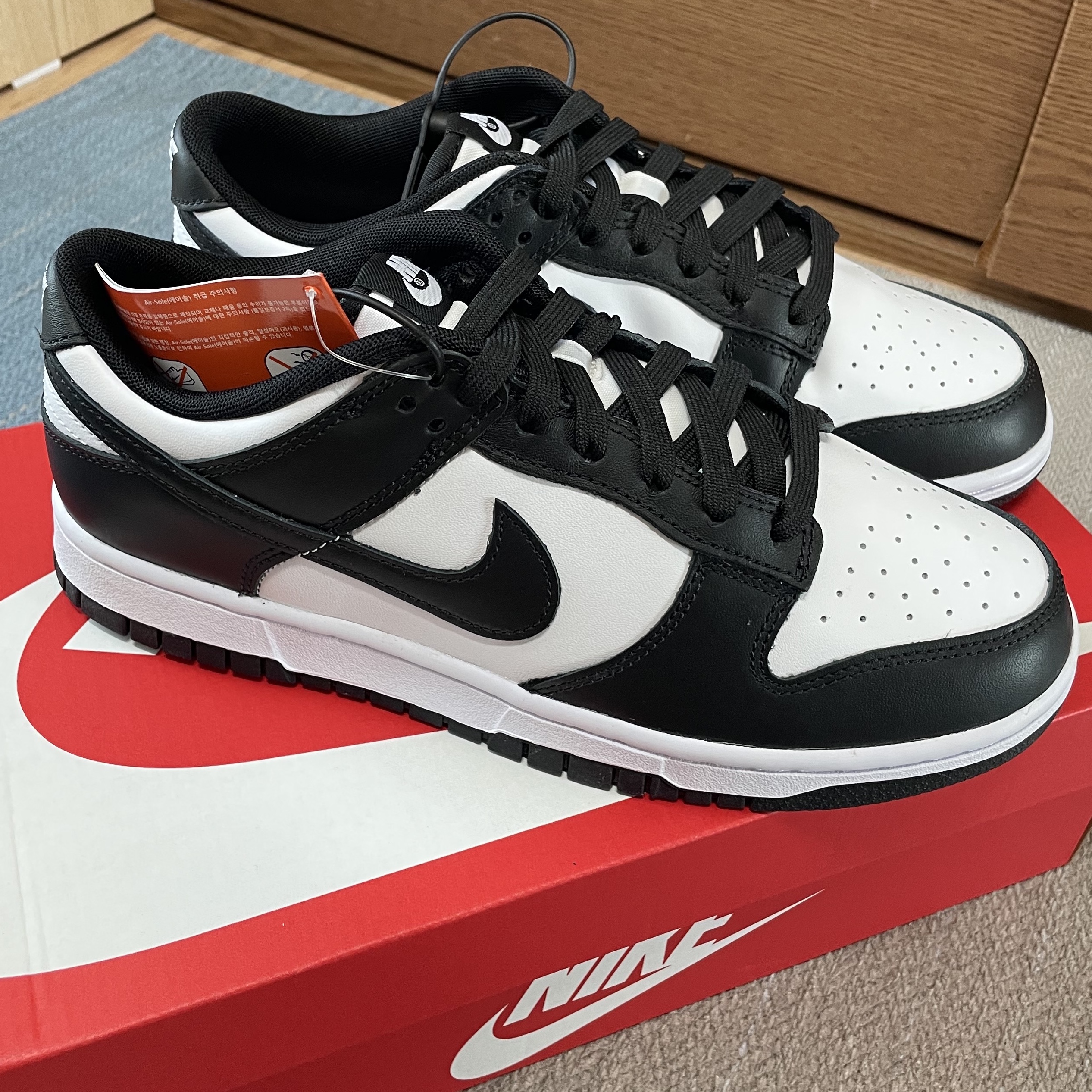 Nike Dunk Low Retro Black 착용 스타일