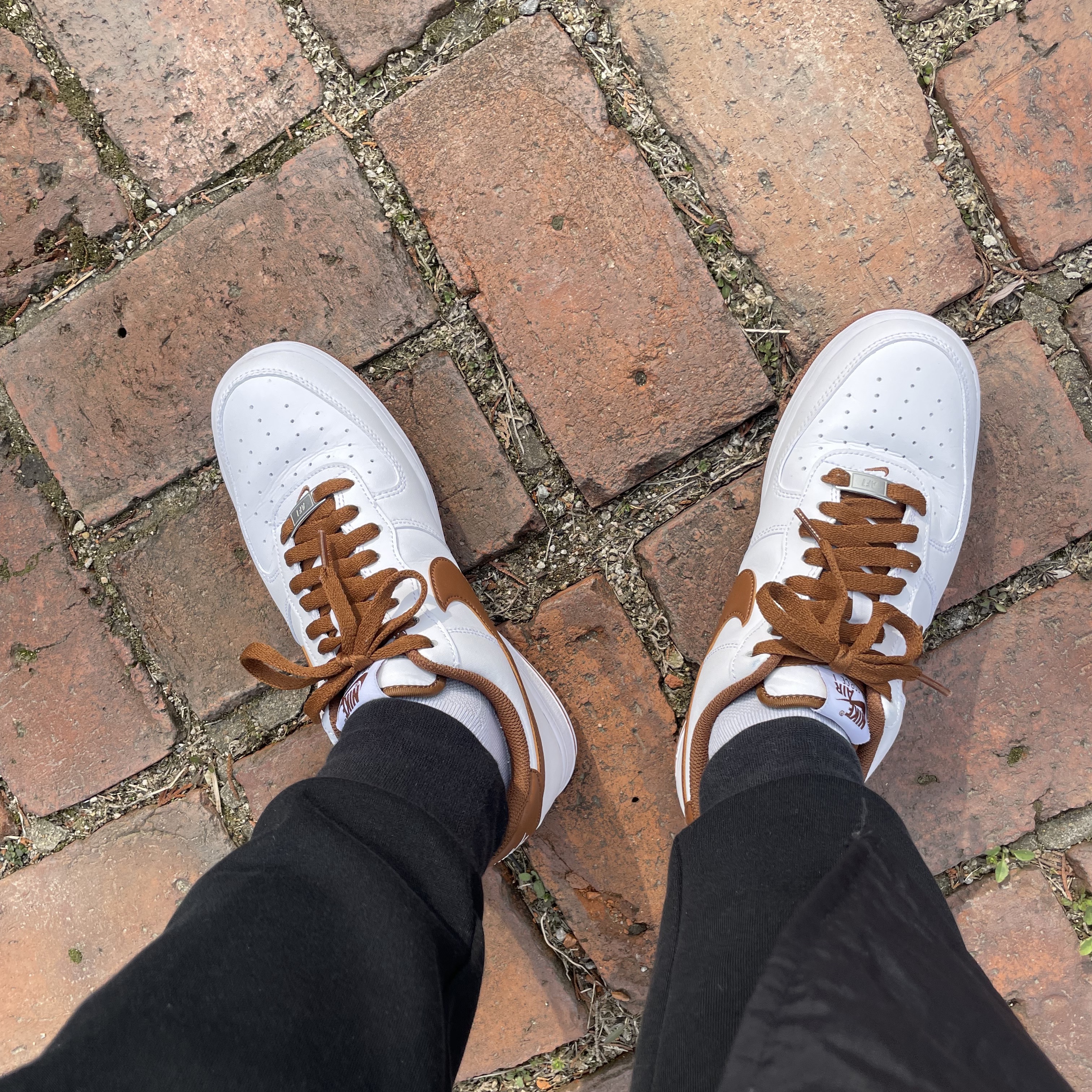 Nike Air Force 1 '07 Pecan 착용 스타일