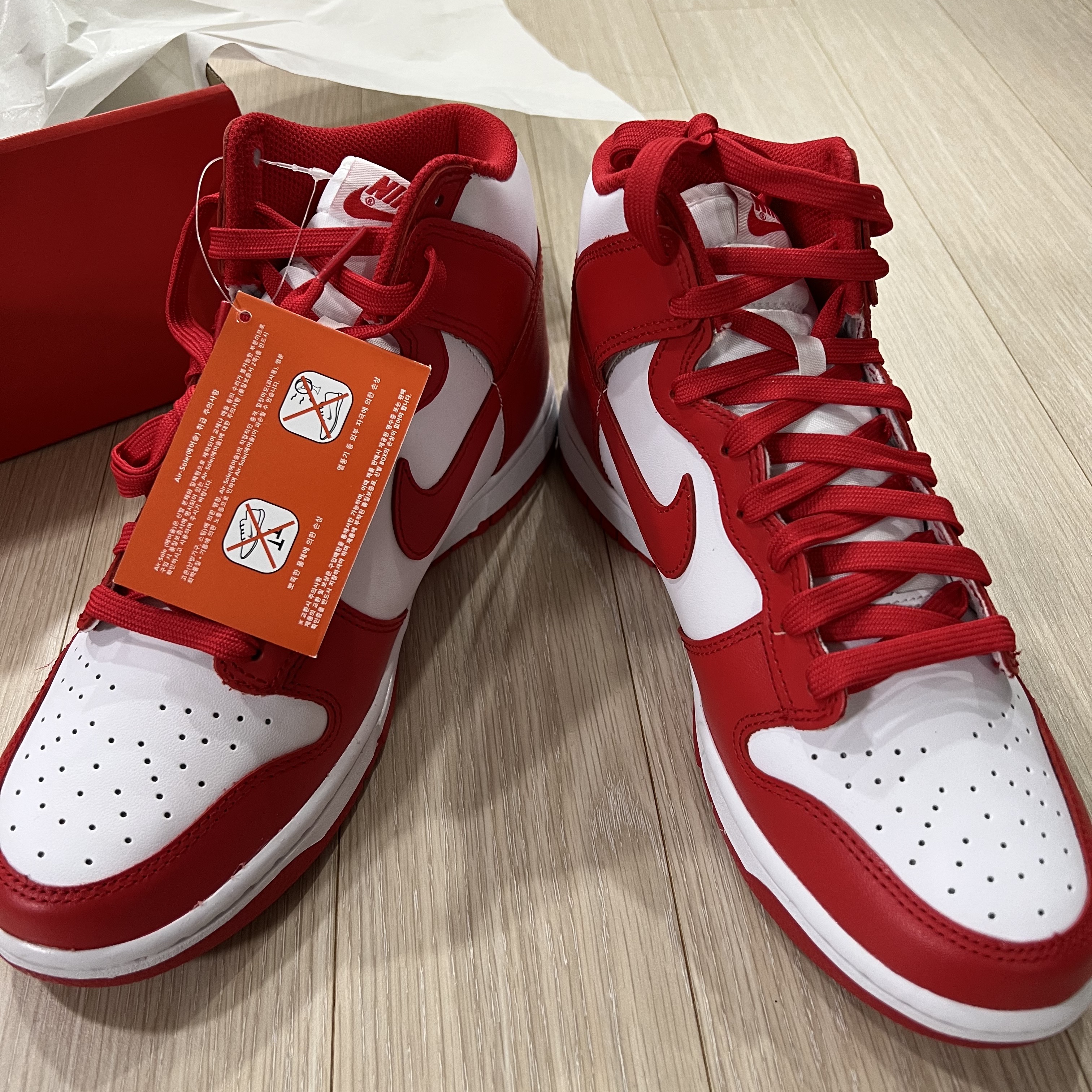 Nike Dunk High Retro Championship White and Red 착용 스타일 - 1