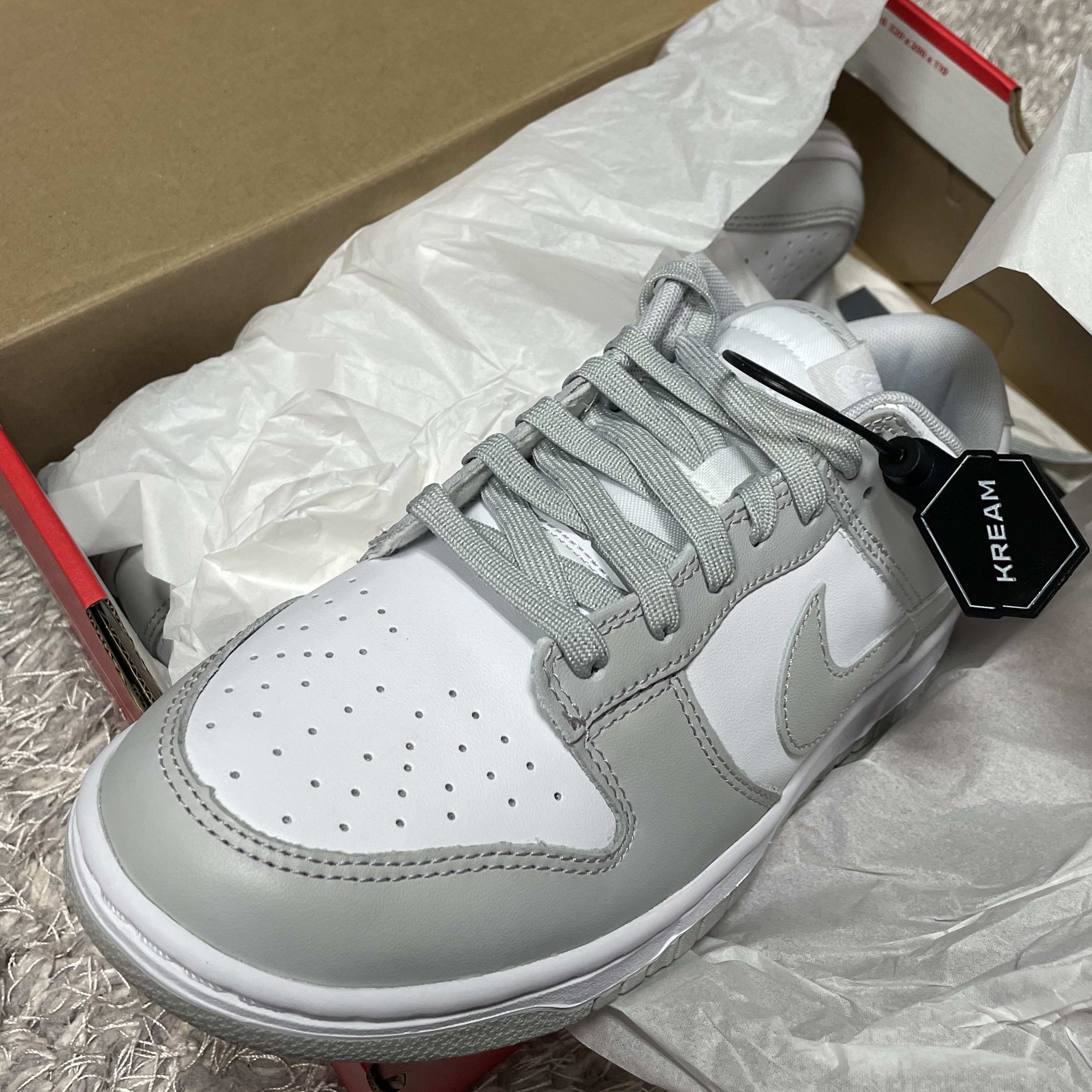 Nike Dunk Low Retro Grey Fog 착용 스타일