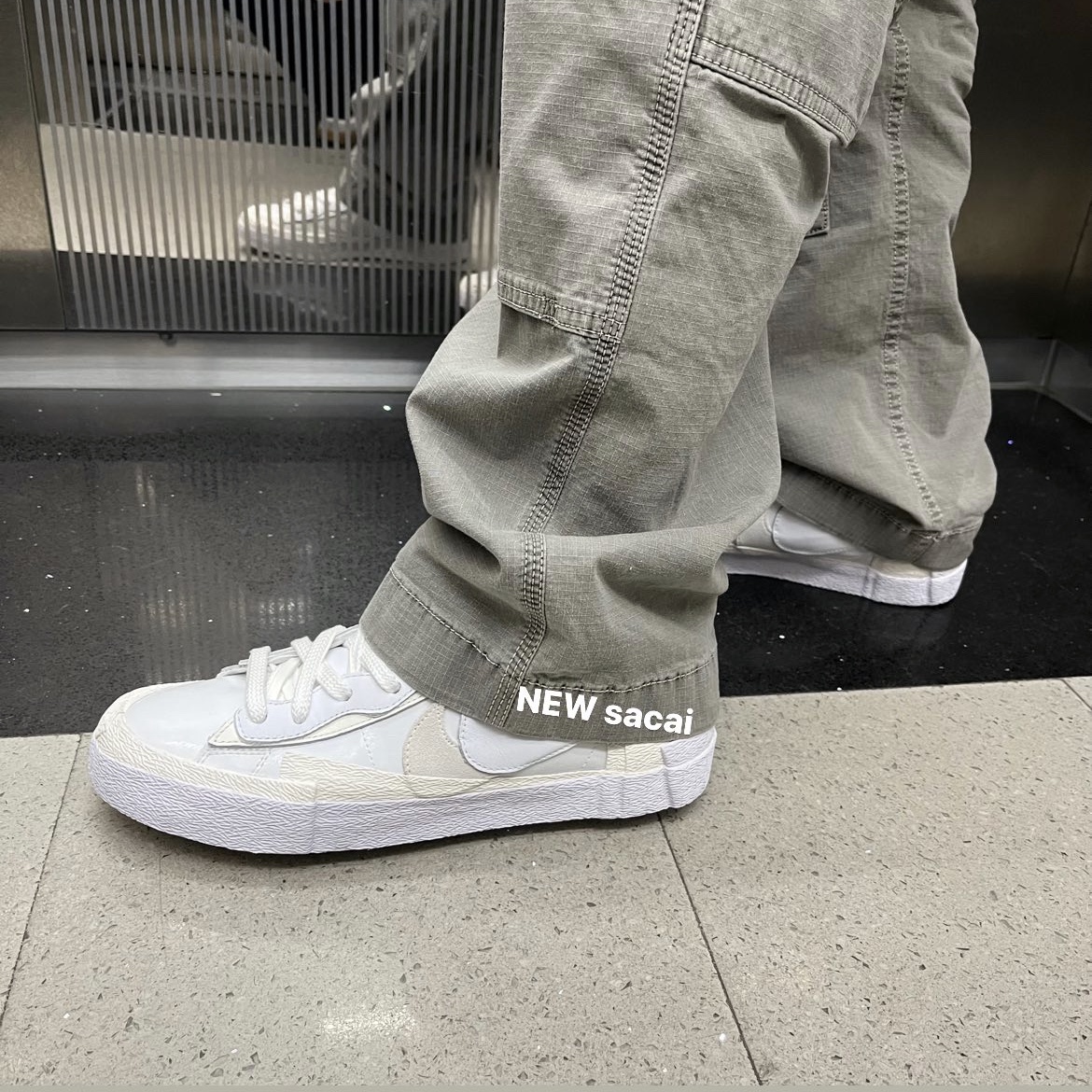 Nike x Sacai Blazer Low White Patent Leather 착용 스타일