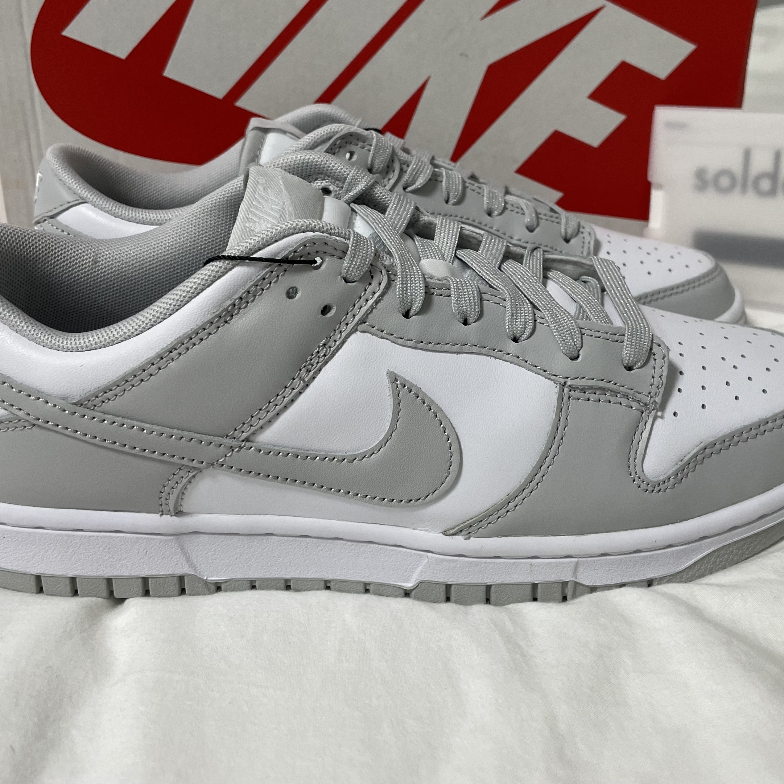 Nike Dunk Low Retro Grey Fog, Nike Dunk Low Retro Wolf Grey 착용 스타일 - 1