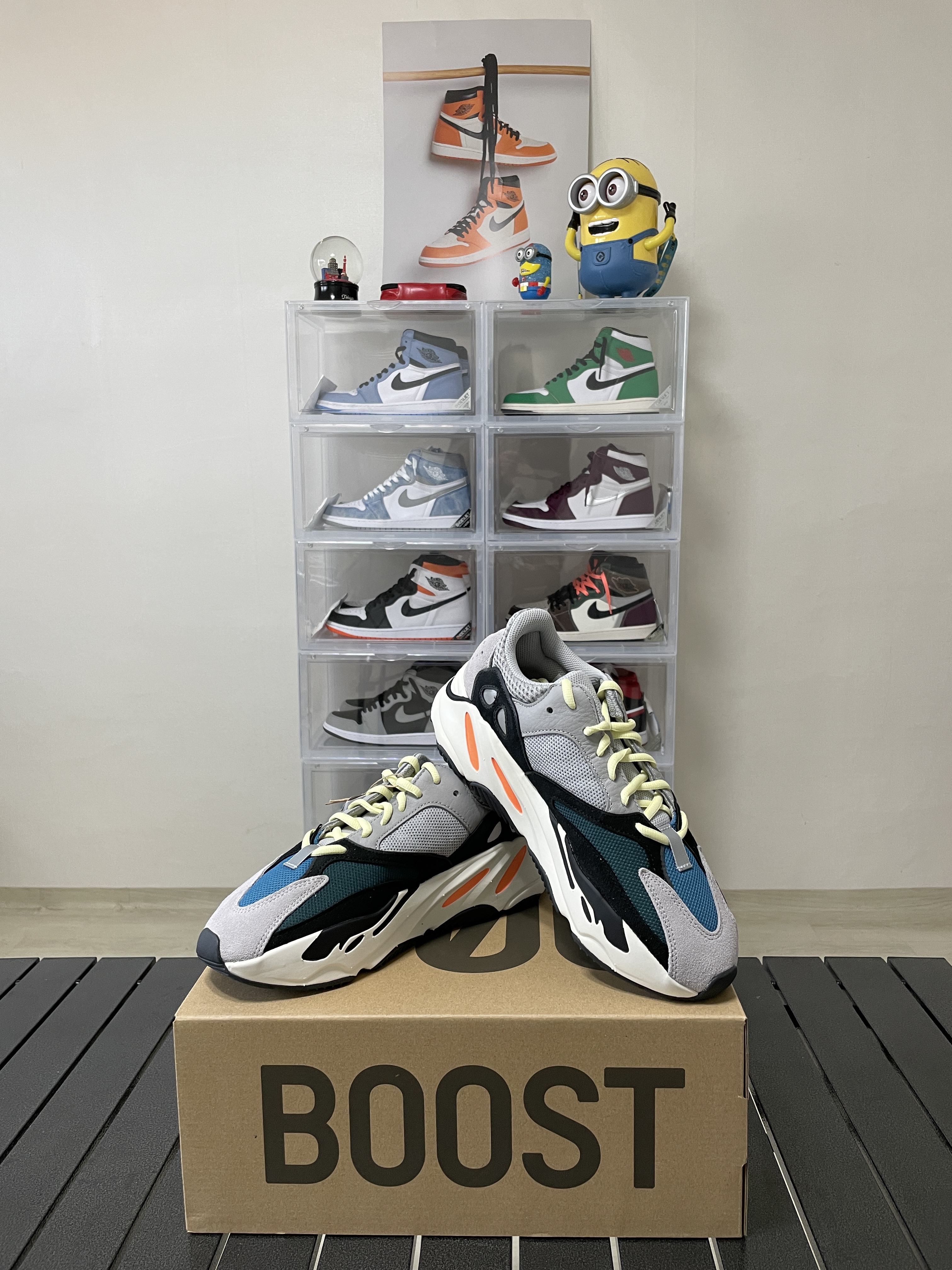 Adidas Yeezy Boost 700 Wave Runner Solid Grey 2021/2022 착용 스타일