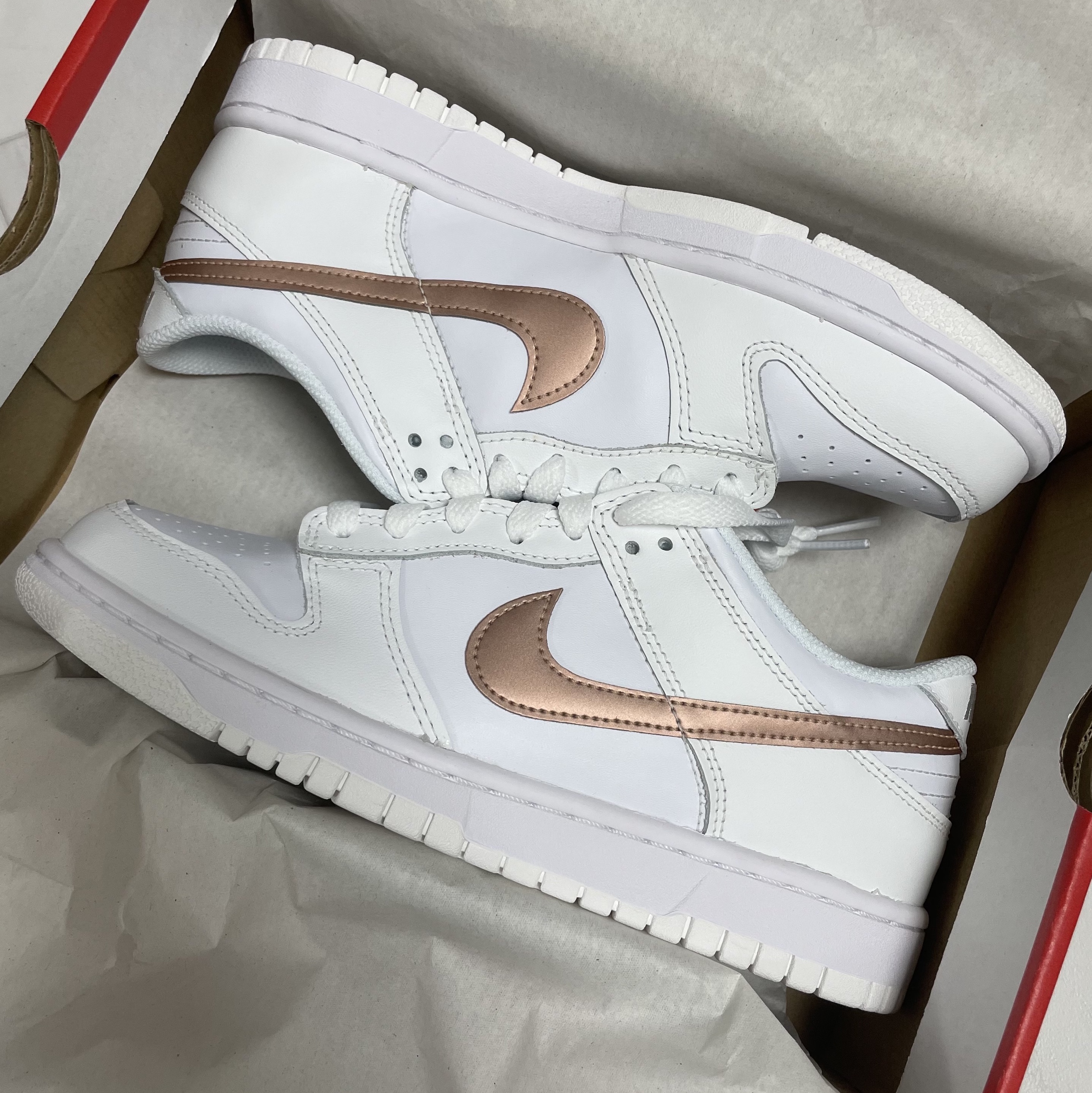 (GS) Nike Dunk Low White Rose Pink 착용 스타일