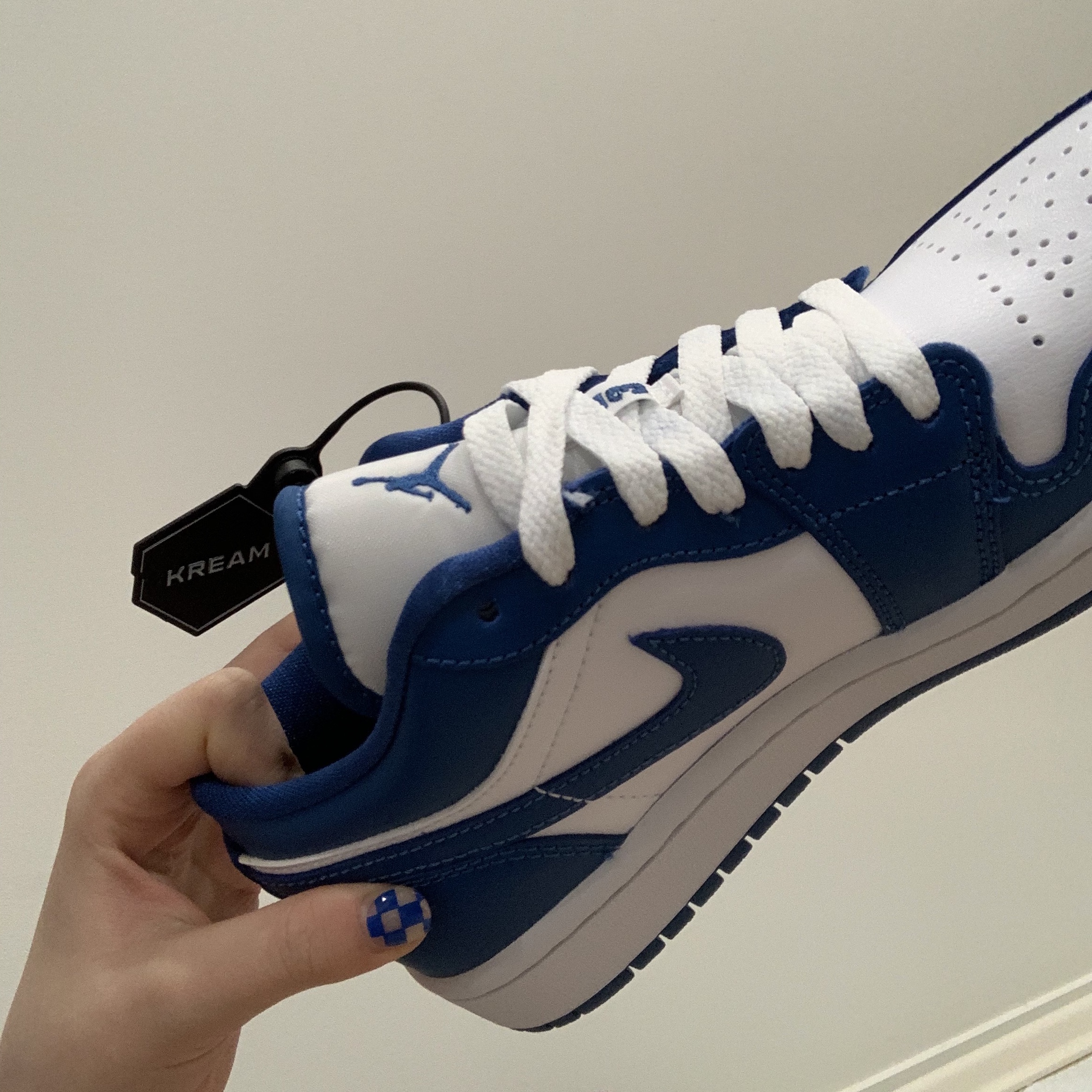 (W) Jordan 1 Low White Dark Marina Blue 착용 스타일