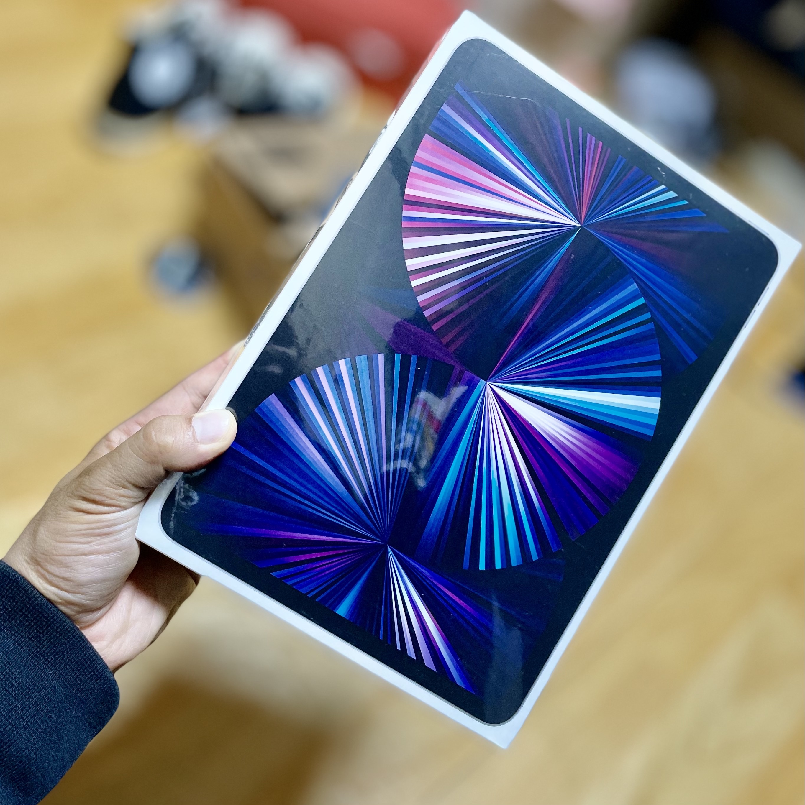 Apple iPad Pro 3rd Gen 11-inch Wifi 128GB Silver (Korean Ver.) 착용 스타일 - 1