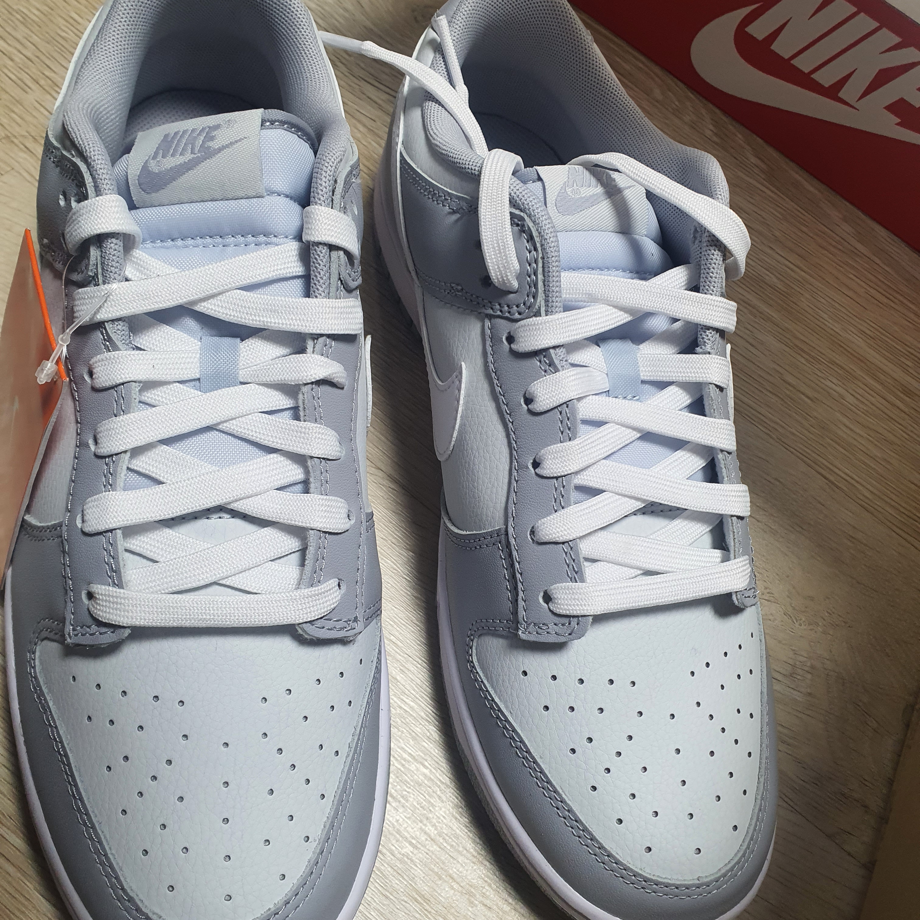 Nike Dunk Low Retro Wolf Grey 착용 스타일 - 1